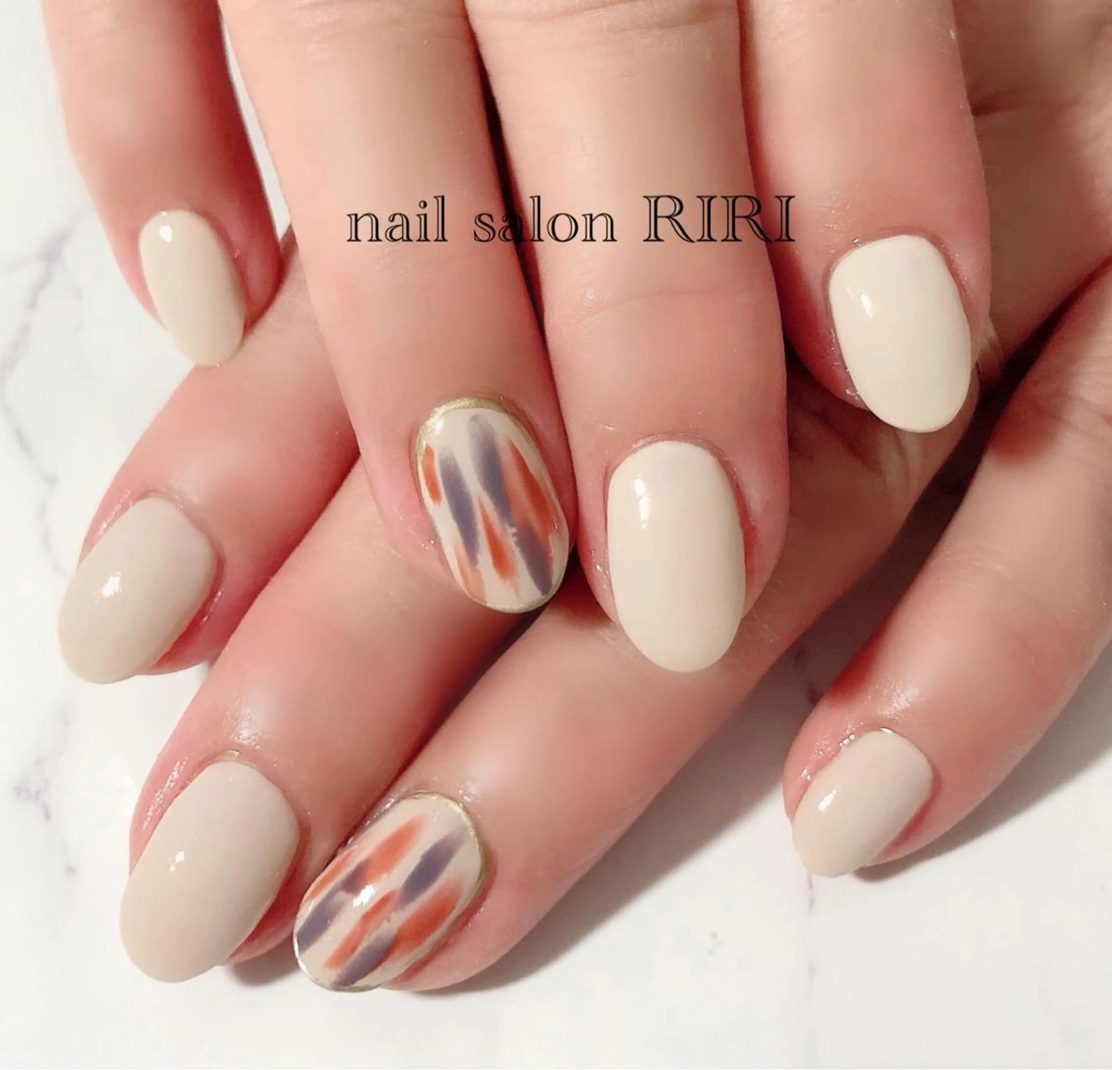 ネイル ニュアンスネイル RIRI リリのネイルデザイン