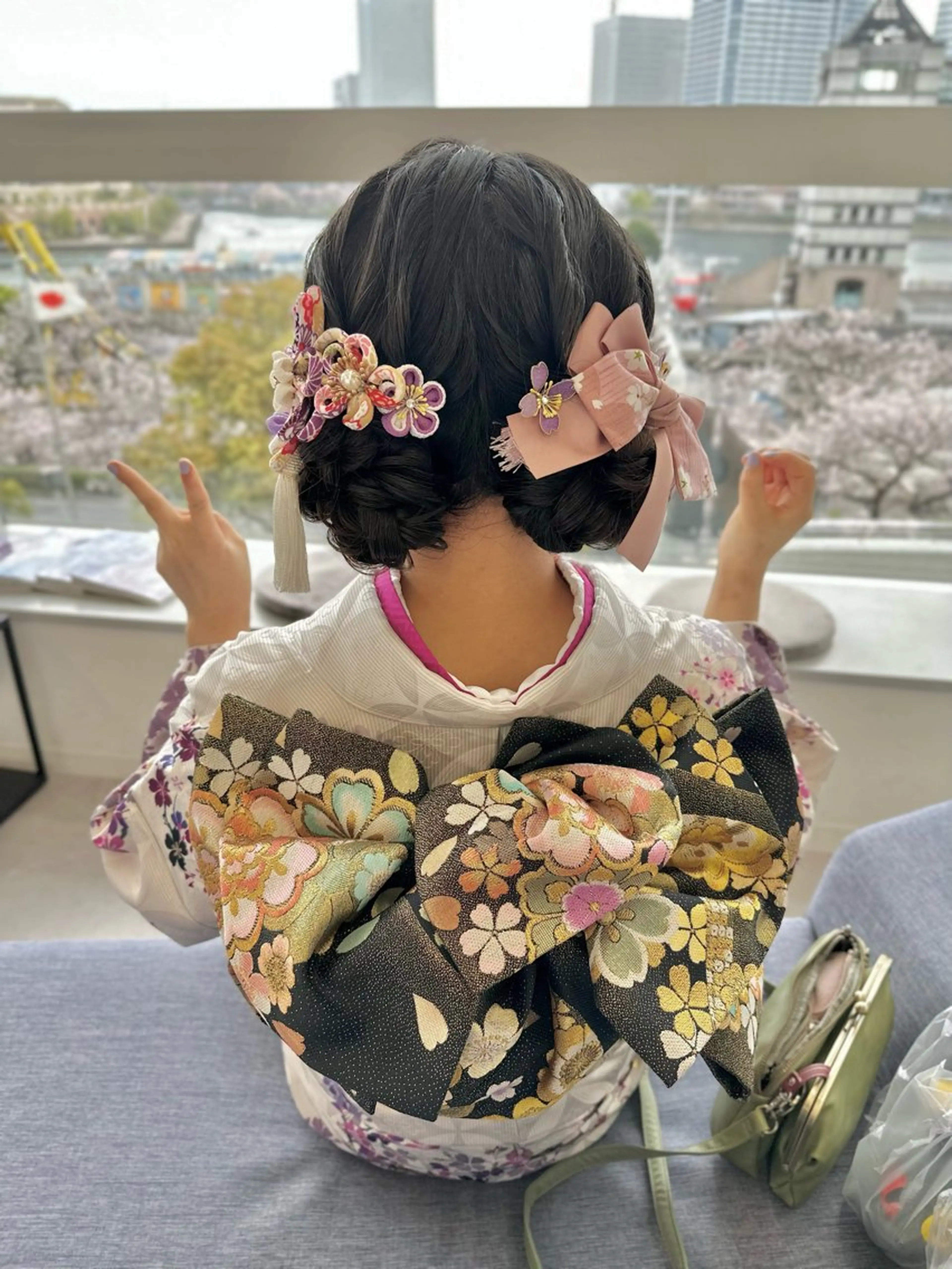 ロング ヘアアレンジ 成人式 卒業式のヘアスタイル ヘアセット BRAIDS💎愛子 大人ハイライト💎のヘアスタイル