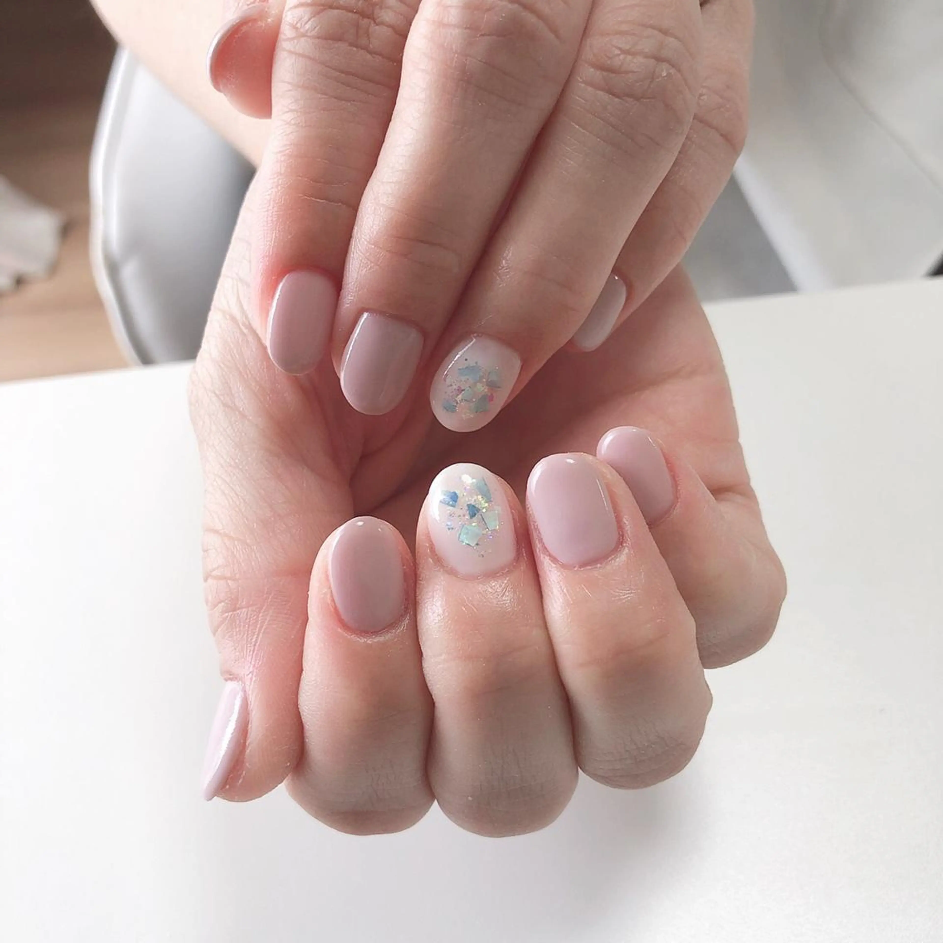 ネイル アートネイル 長さ出し フットネイル グリーン ニュアンスネイル Lily Roseスタッフ一同のマツエク・マツパデザイン