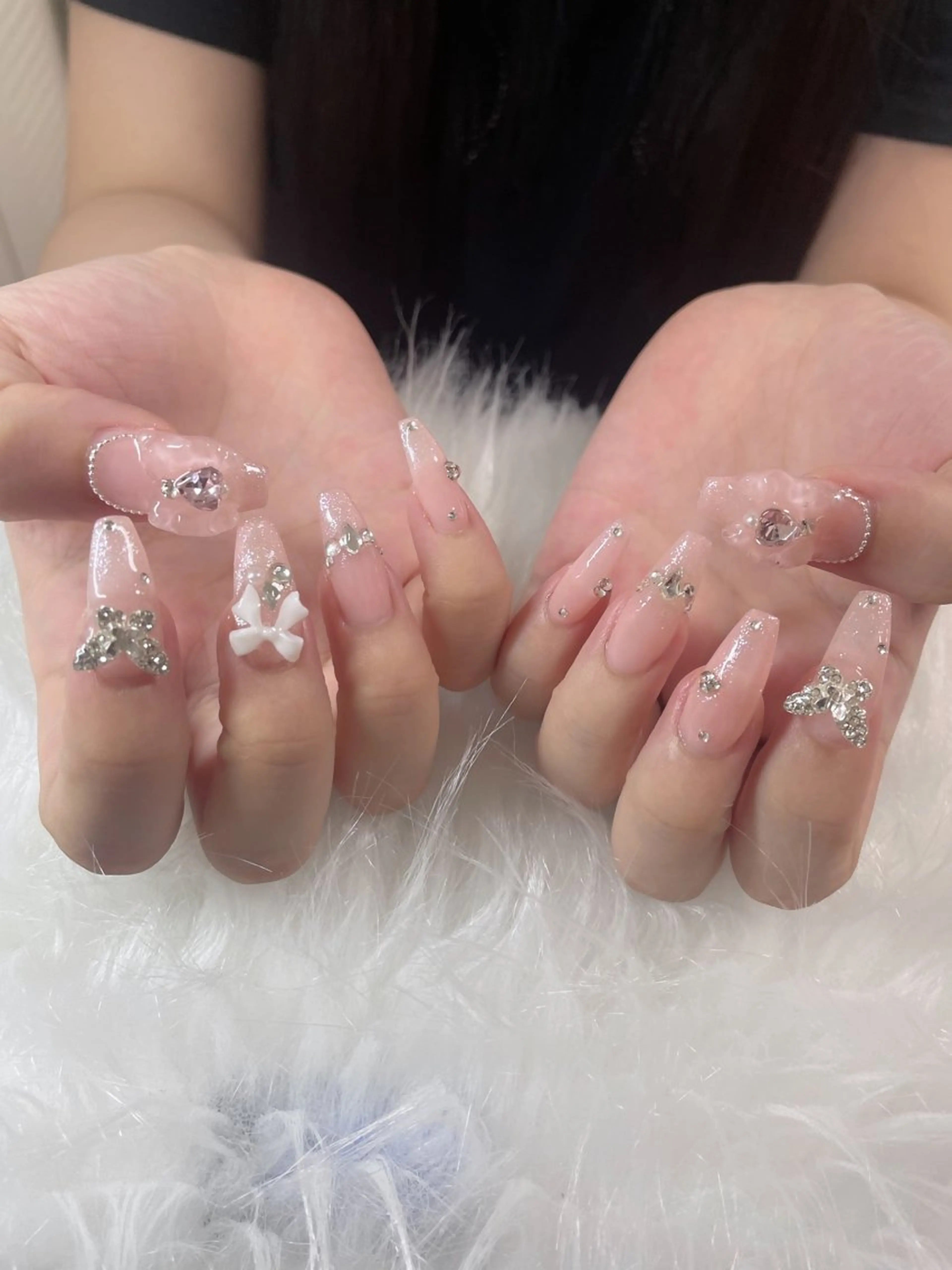 ネイル ラメ(グリッター) ラメグラデーション 撮影モデル Hin  Nail所属・Hin Nail Salonのネイルデザイン