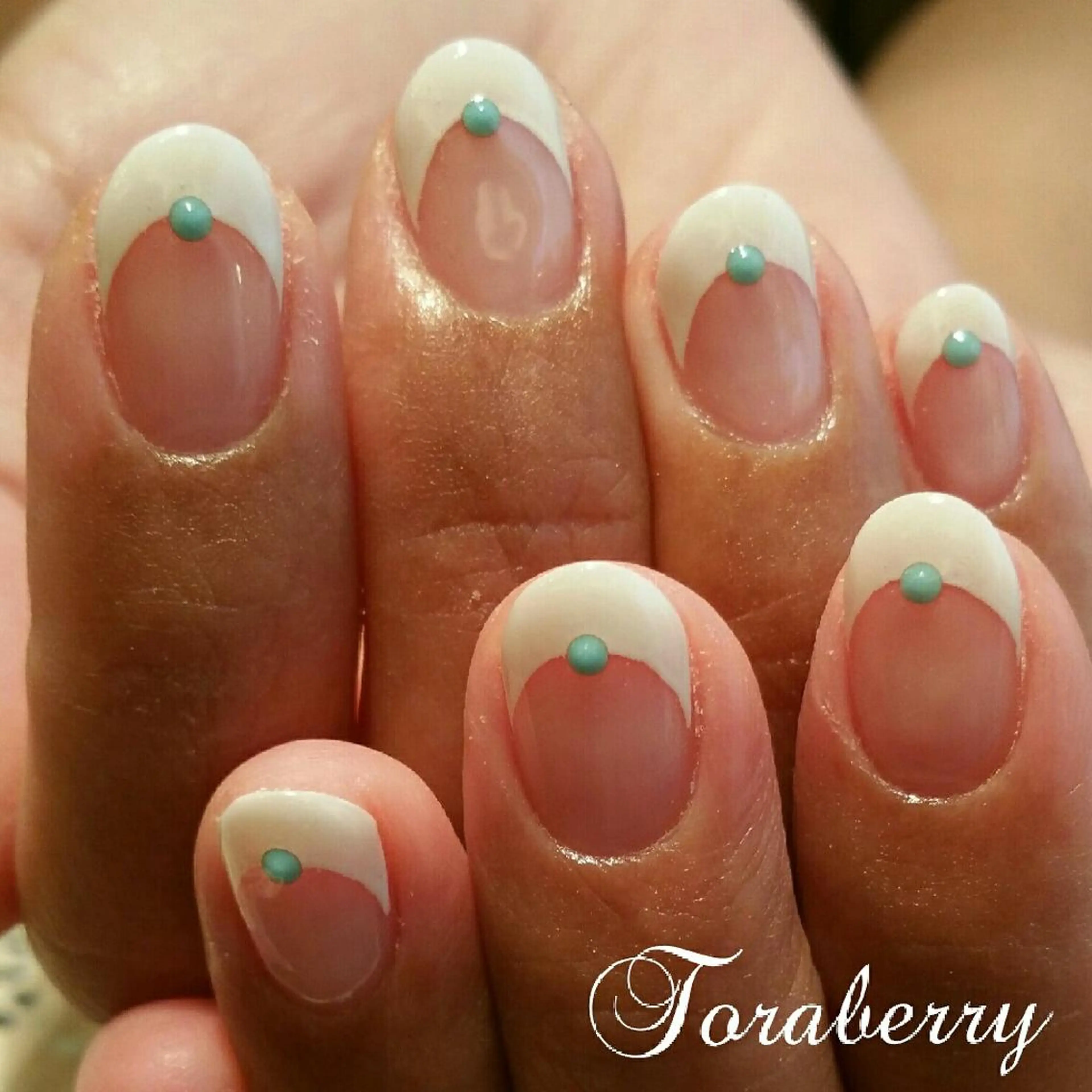 ネイル フレンチネイル ネイリスト なつみのネイルデザイン