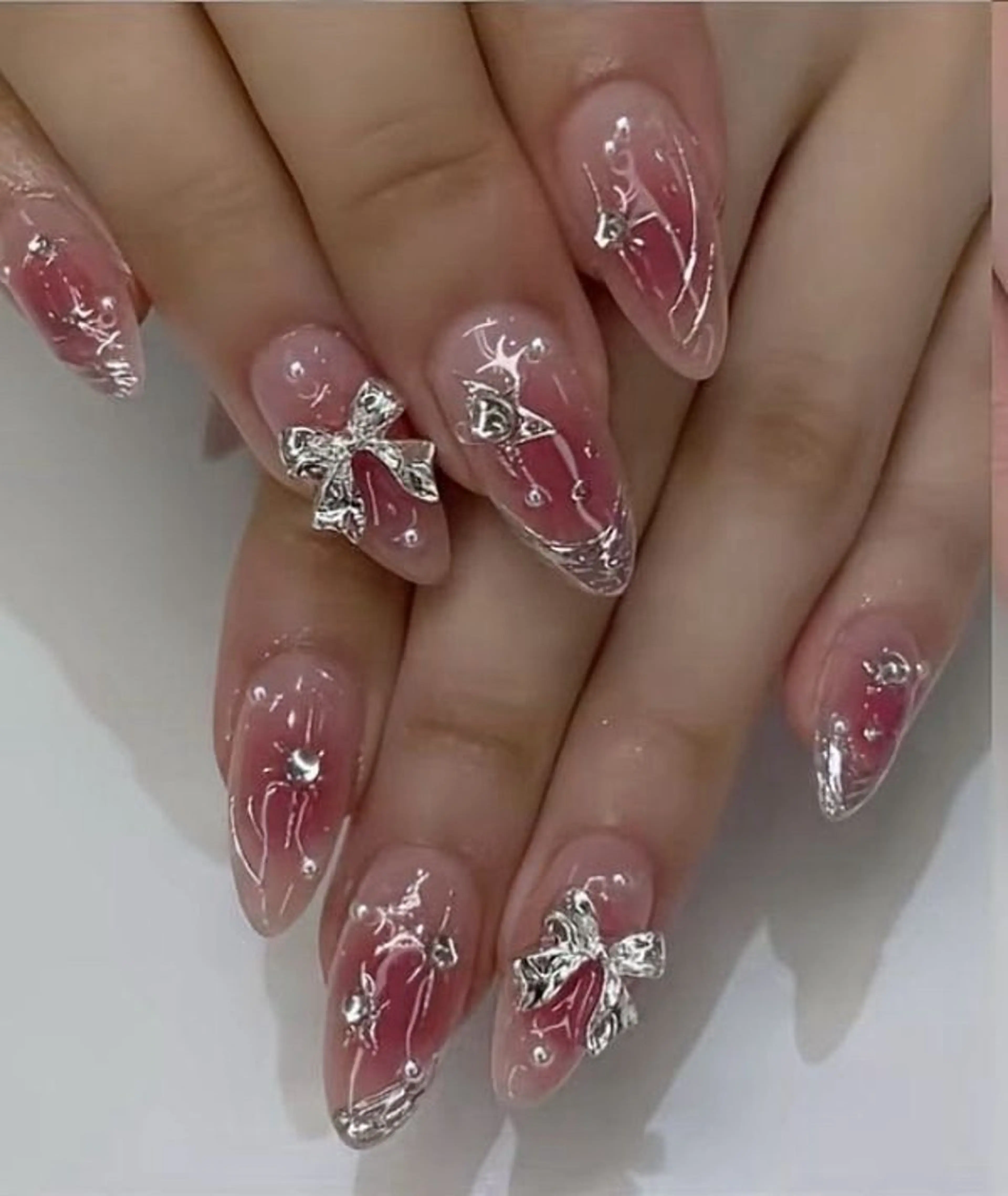 ネイル アートネイル ジェルネイル キラキラネイル 韓国ネイル マグネットネイル Hina KawaiiNailのネイルデザイン