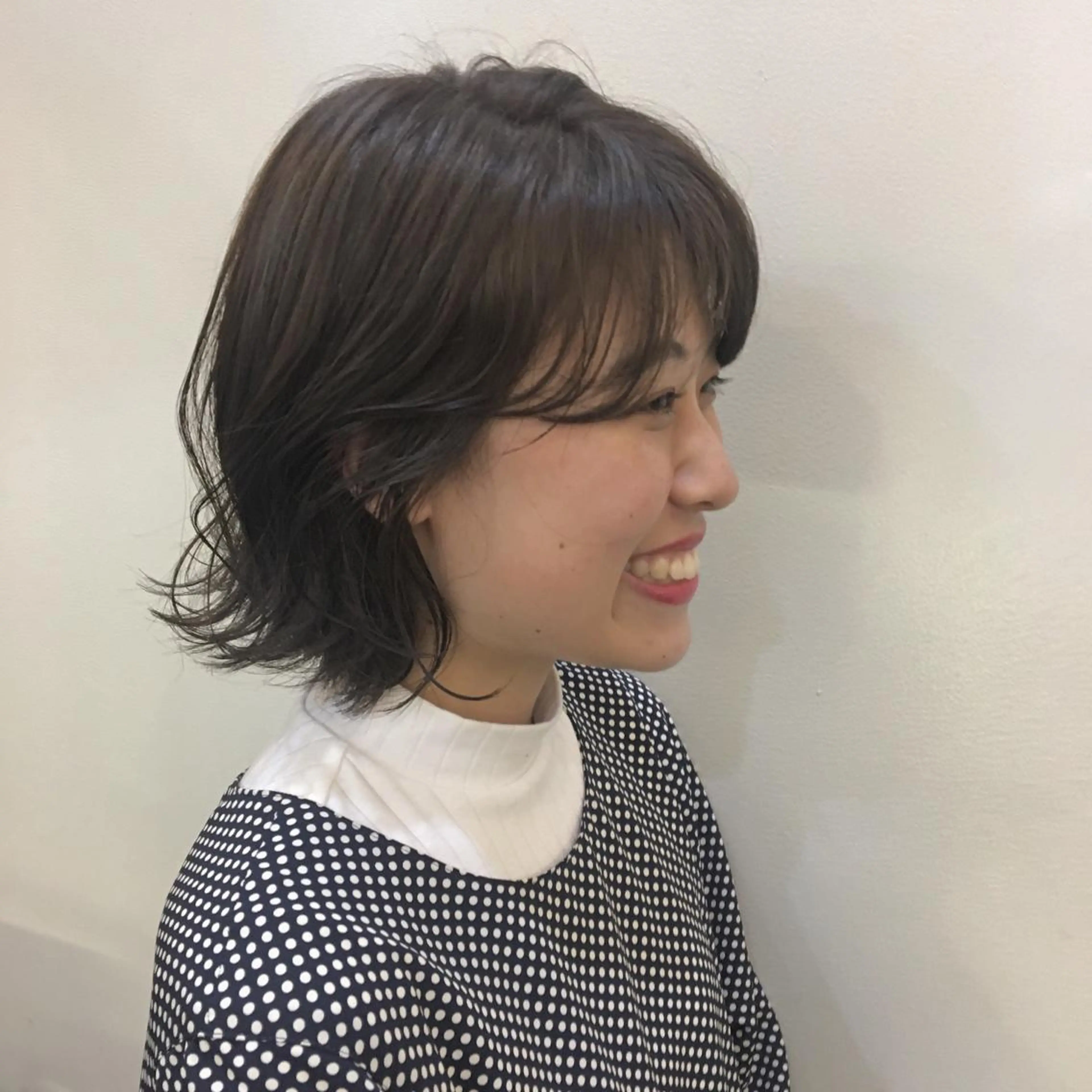 ショート カラー カトウ ユウカのヘアスタイル