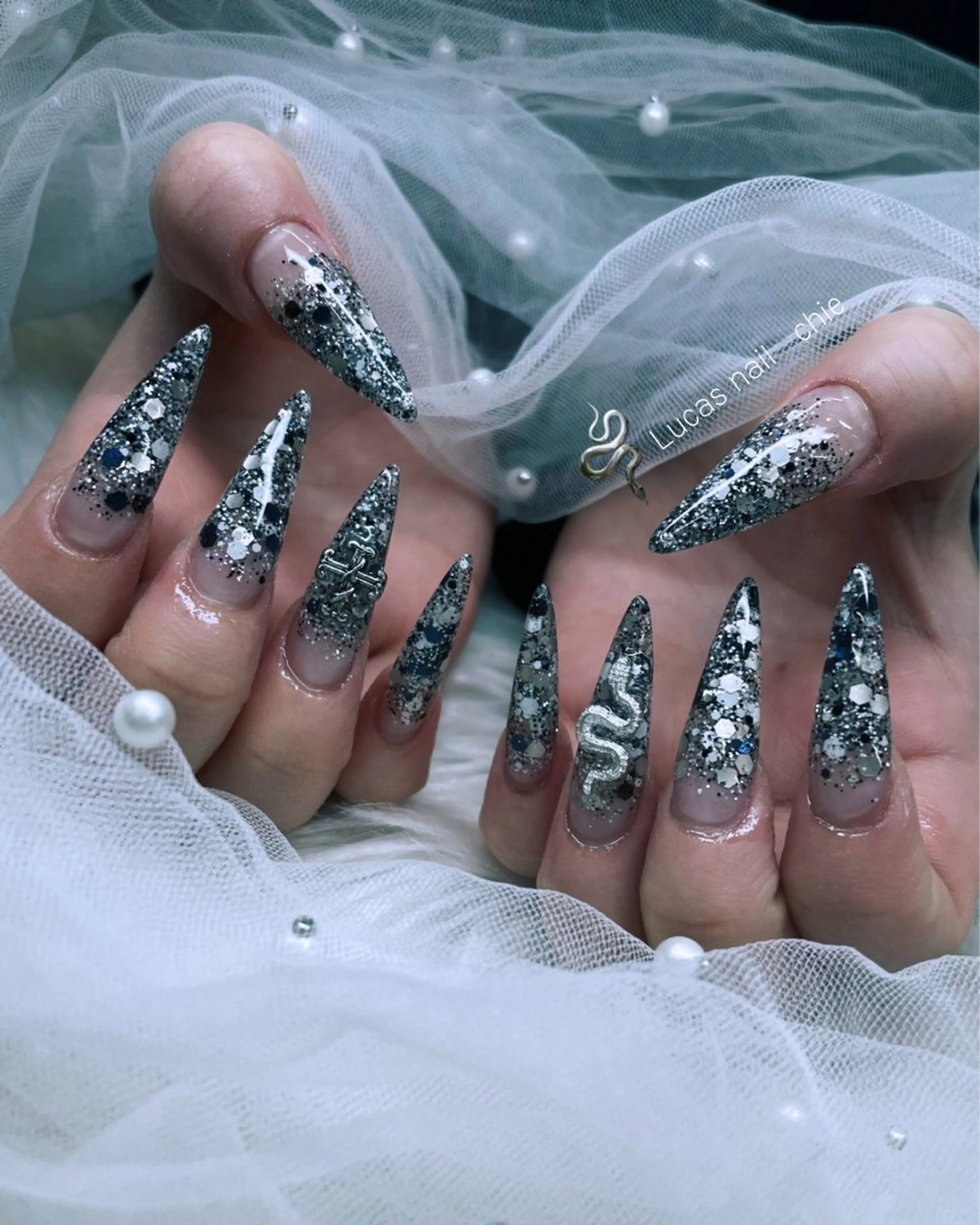 スカルプ ワンカラーorラメグラの写真