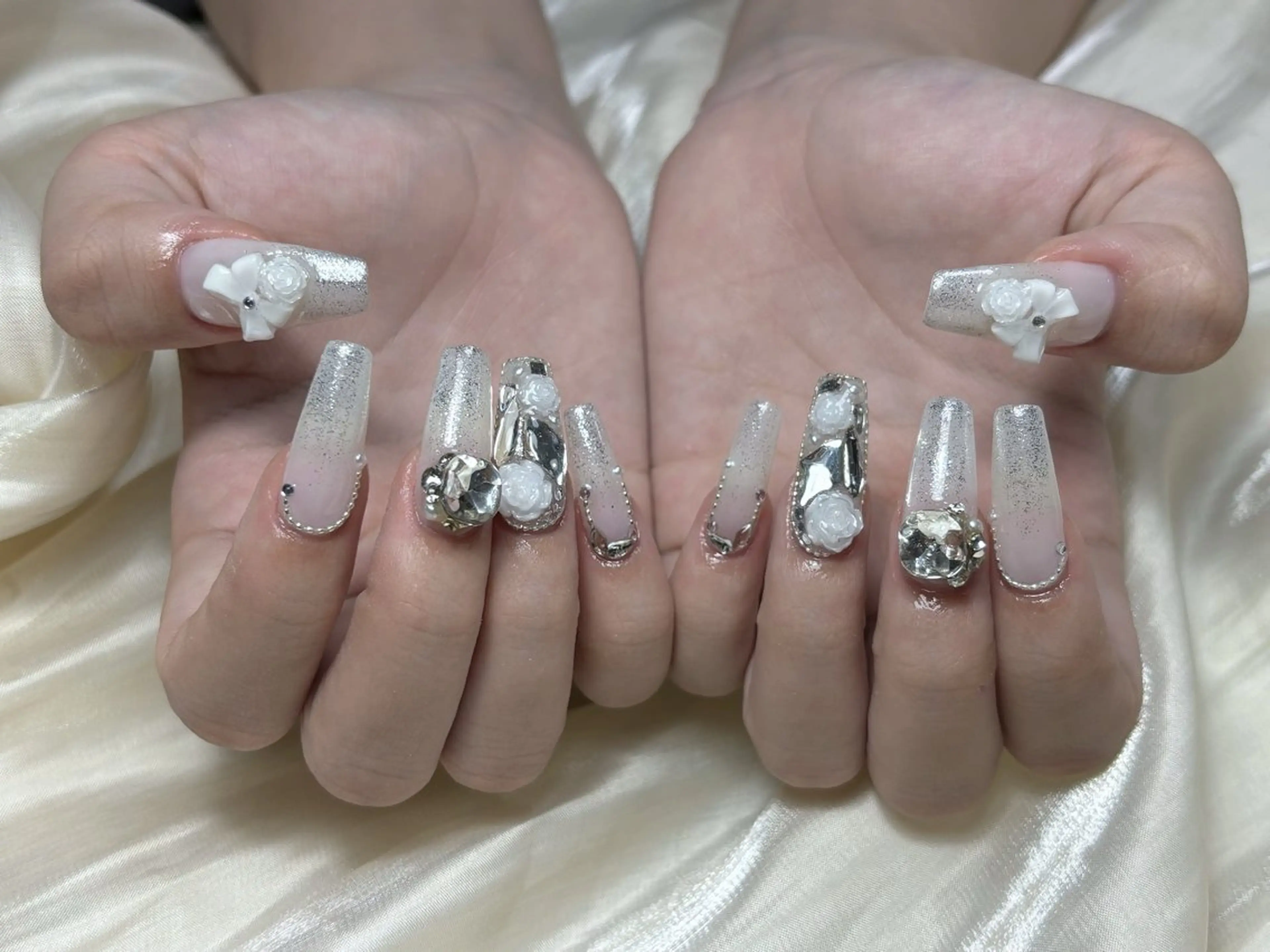 ネイル 🎀Minmin Yi Yiのネイルデザイン