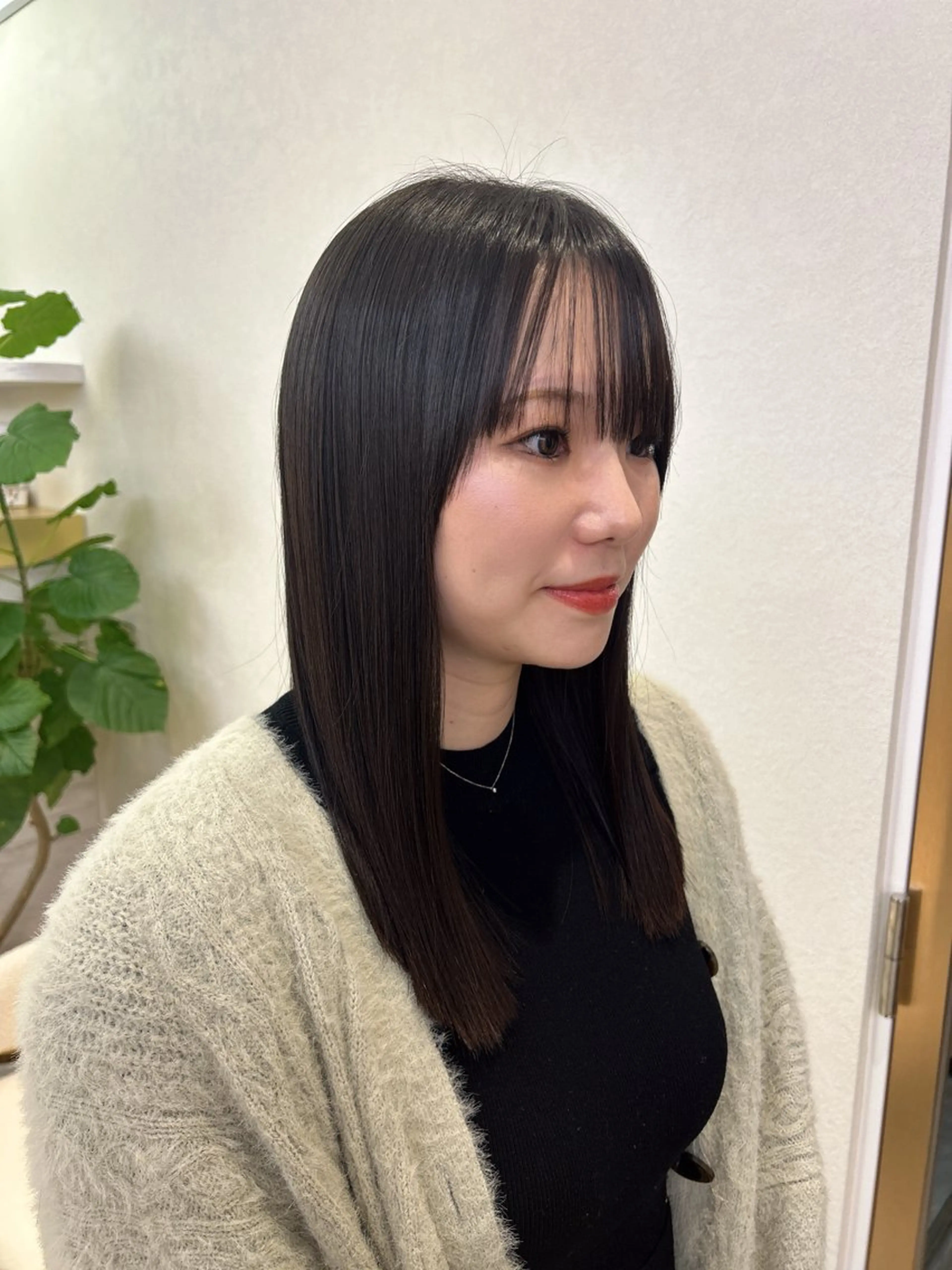 ミディアム カット 縮毛矯正 トリートメント 佐合 梨花 / ｅａｕ〈オー〉のヘアスタイル