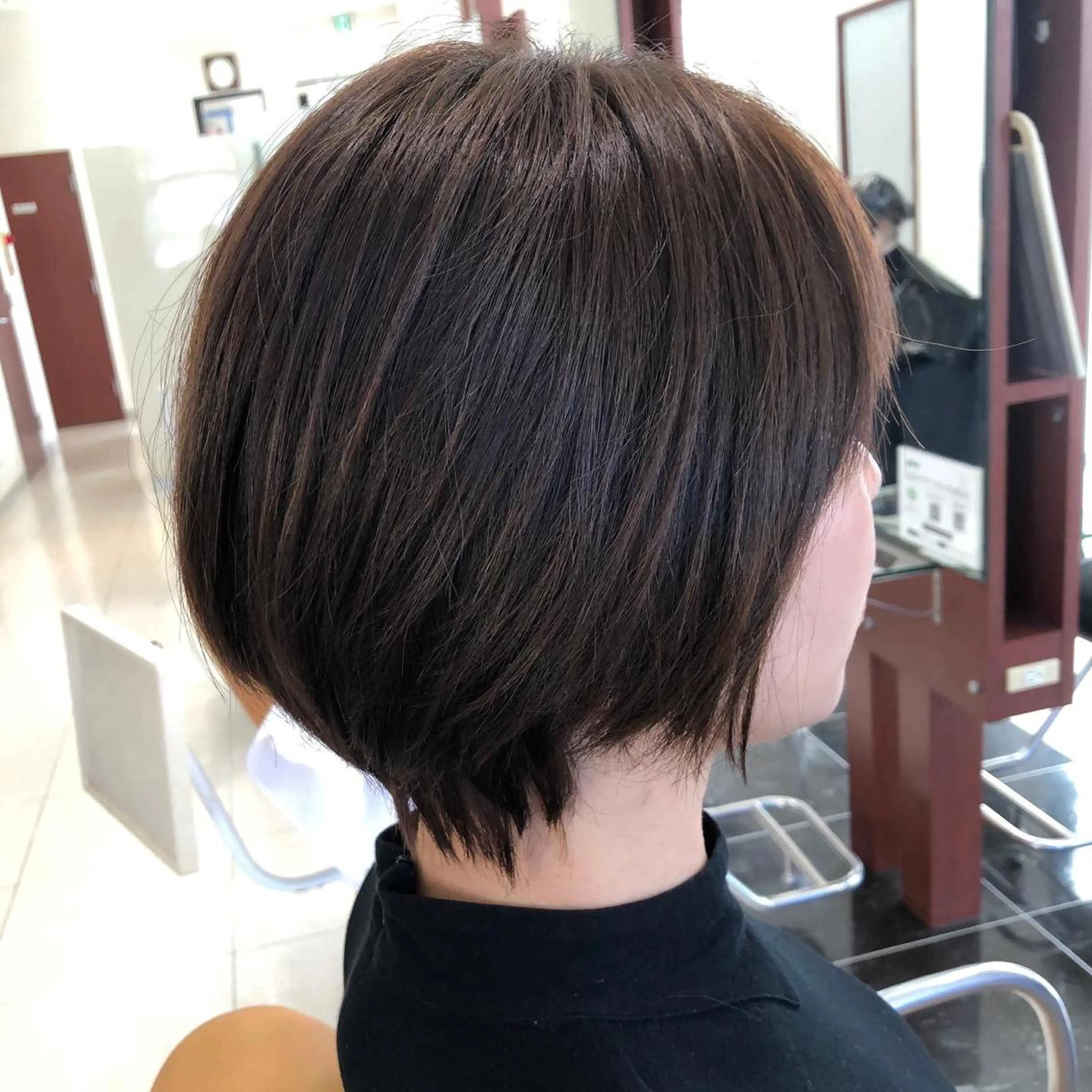 ショート カラー 赤間 飛鳥のヘアスタイル