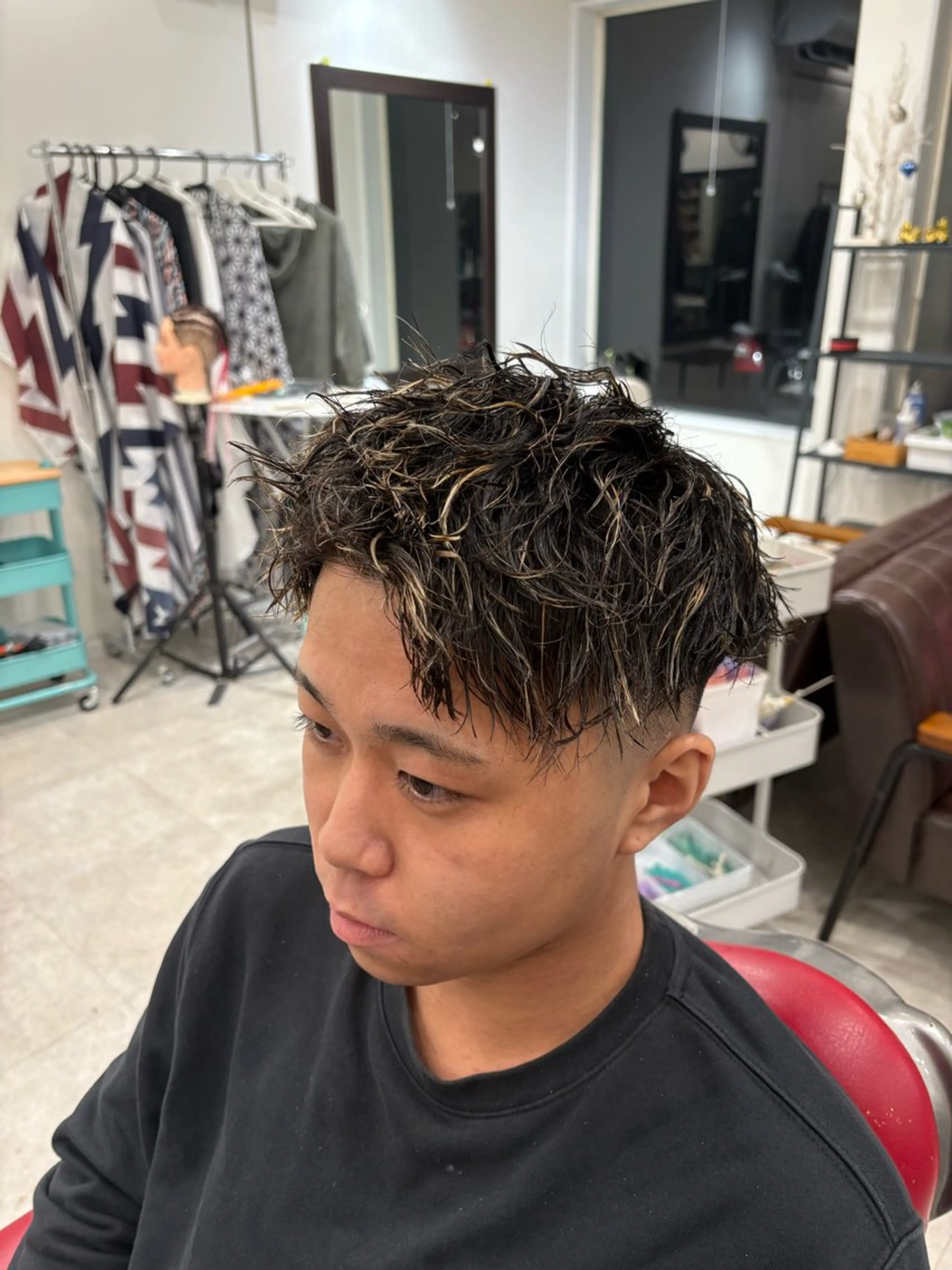 ショート パーマ メンズ カット パーマ 本間 颯太のヘアスタイル