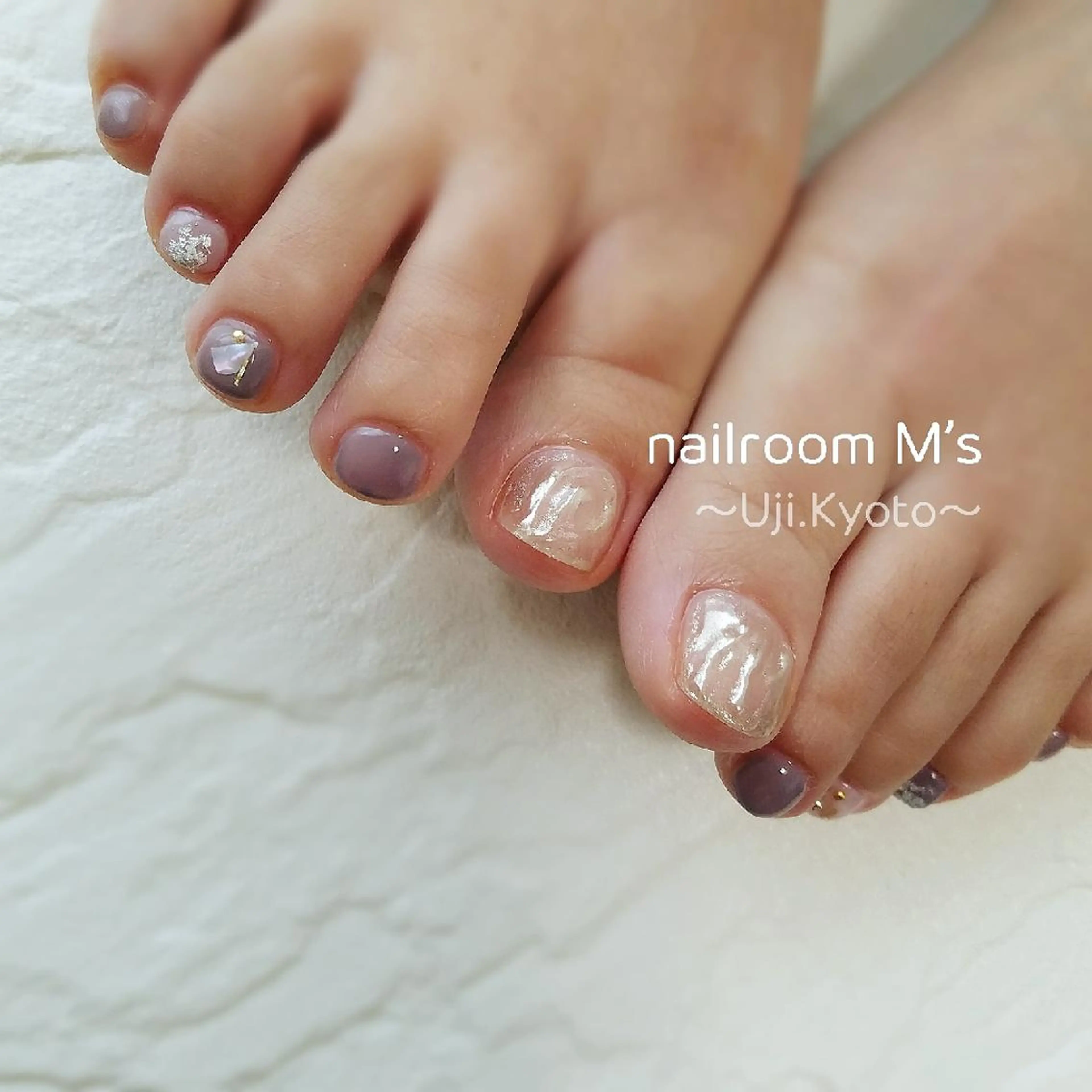 ネイル 夏ネイル フットネイル . ひふみのエステ・リラクイメージ