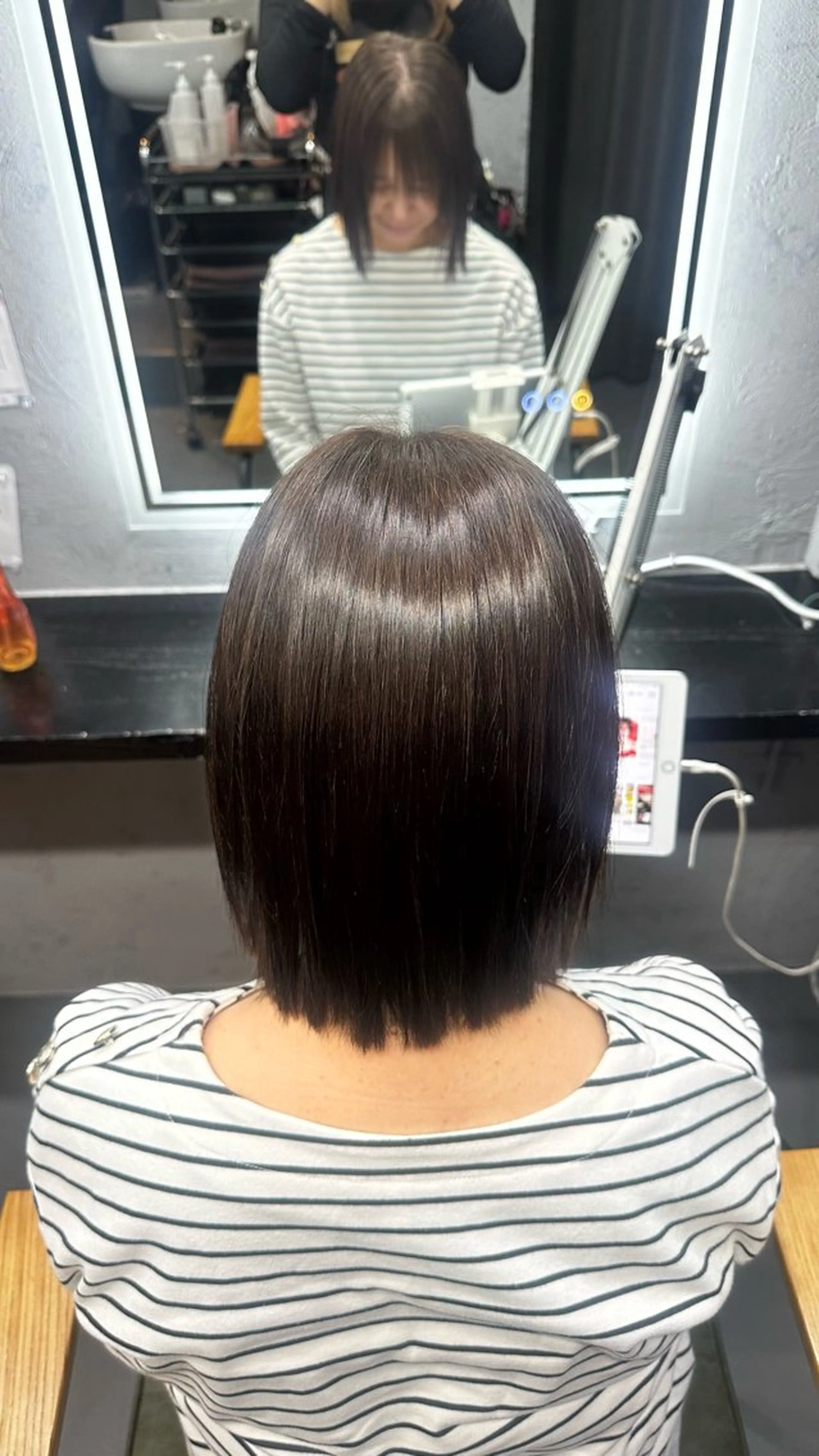 ミディアム 出崎 風果のヘアスタイル