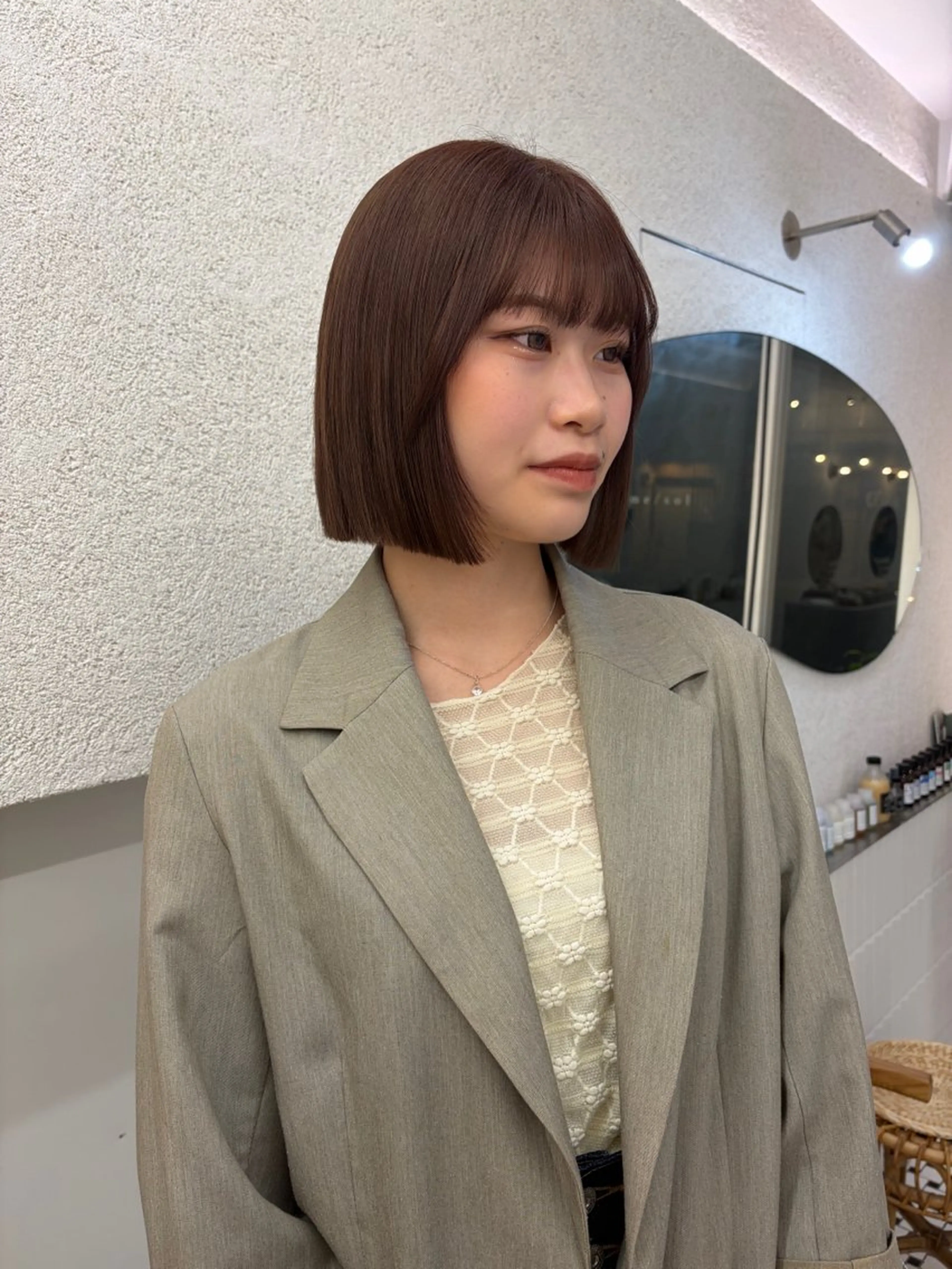 ショート リン🔔ボブ cut 柔らかベージュ🤎のヘアスタイル