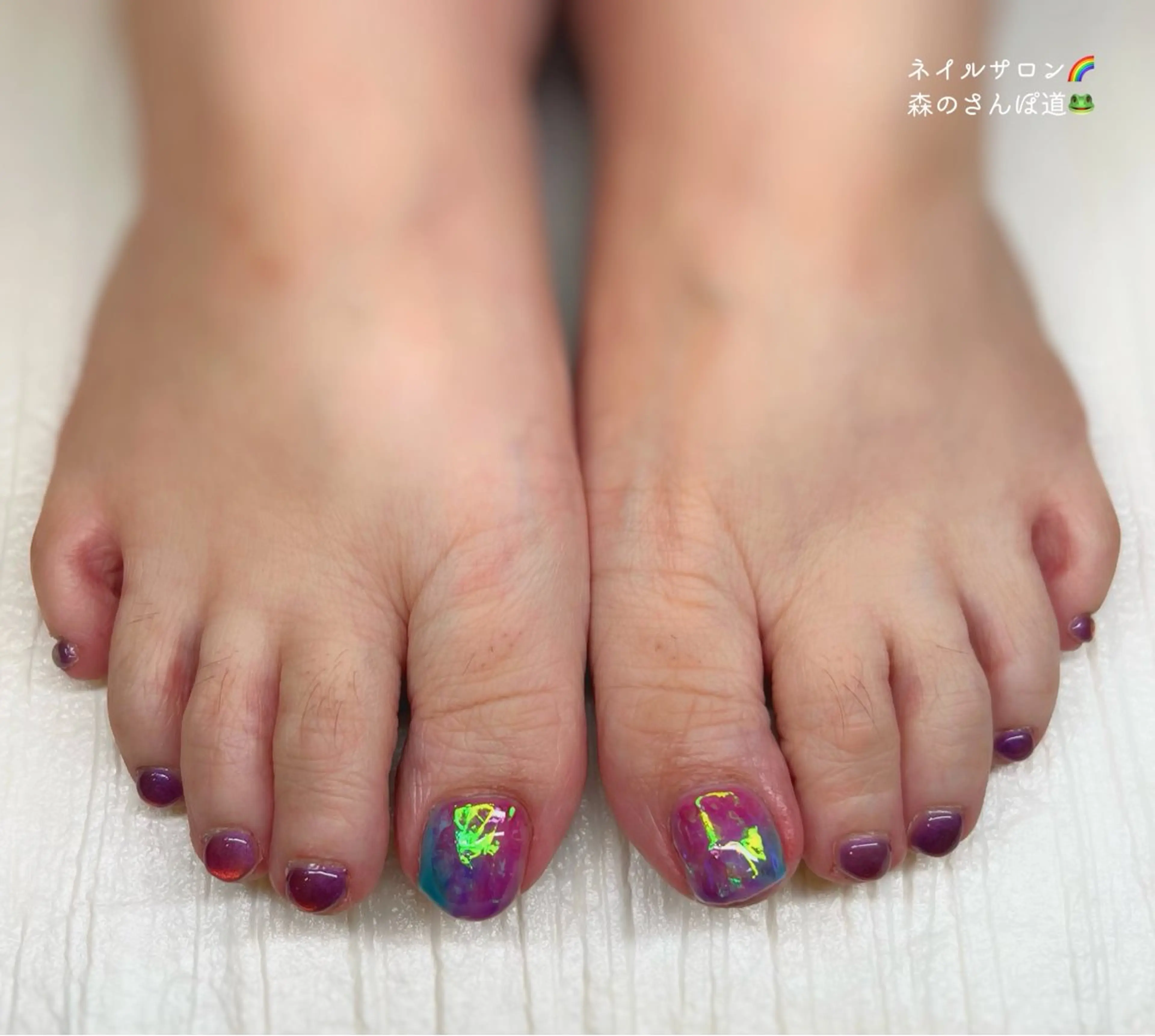 ネイル フットネイル ショートネイル 森のさんぽ道のネイルデザイン