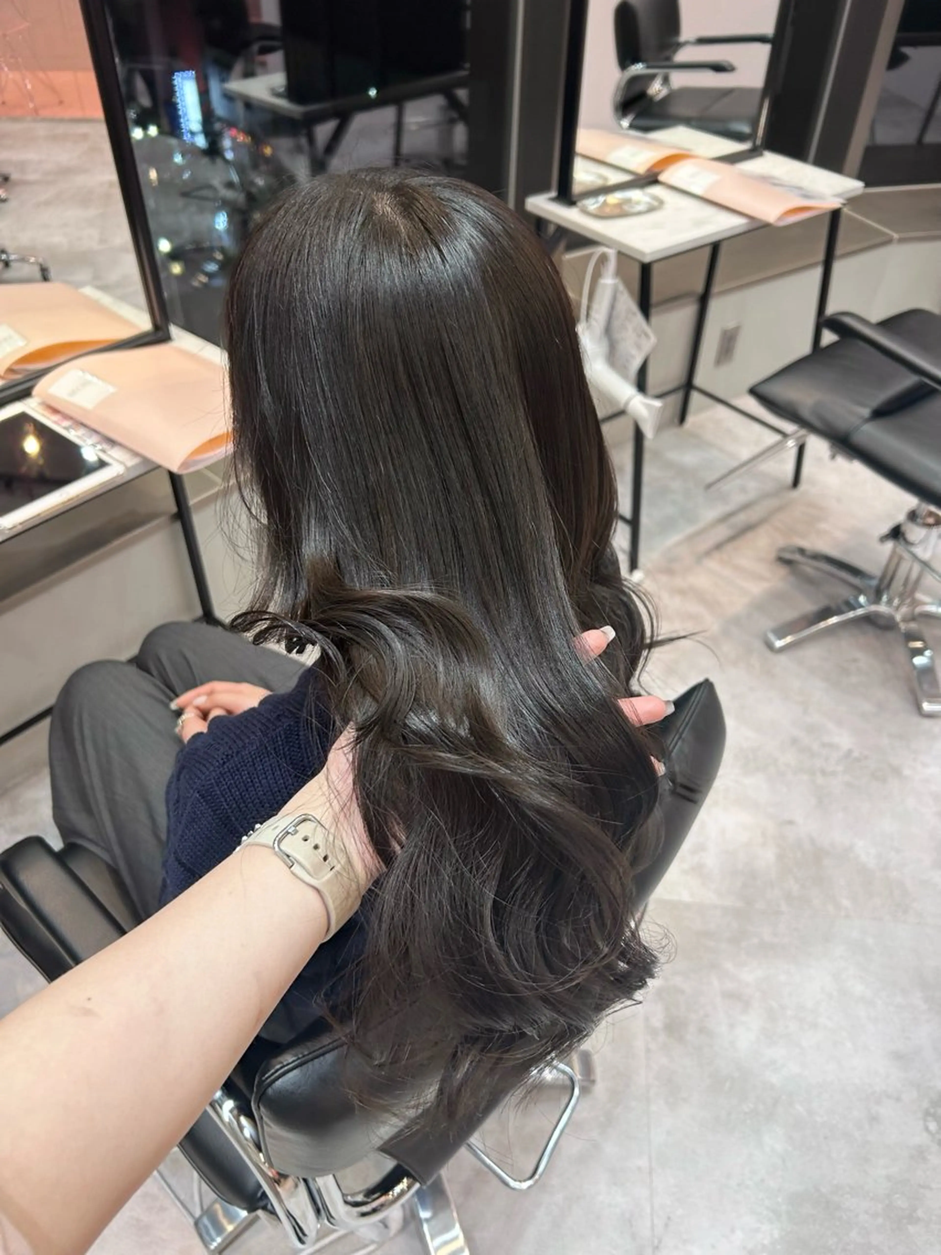 ロング カラー ブリーチ ブラウンカラー ダブルカラー ブリーチなしカラー オリーブブラウン ヘアカラー 🐰🎀艶髪特化 yuzuka🎀🐰のヘアスタイル