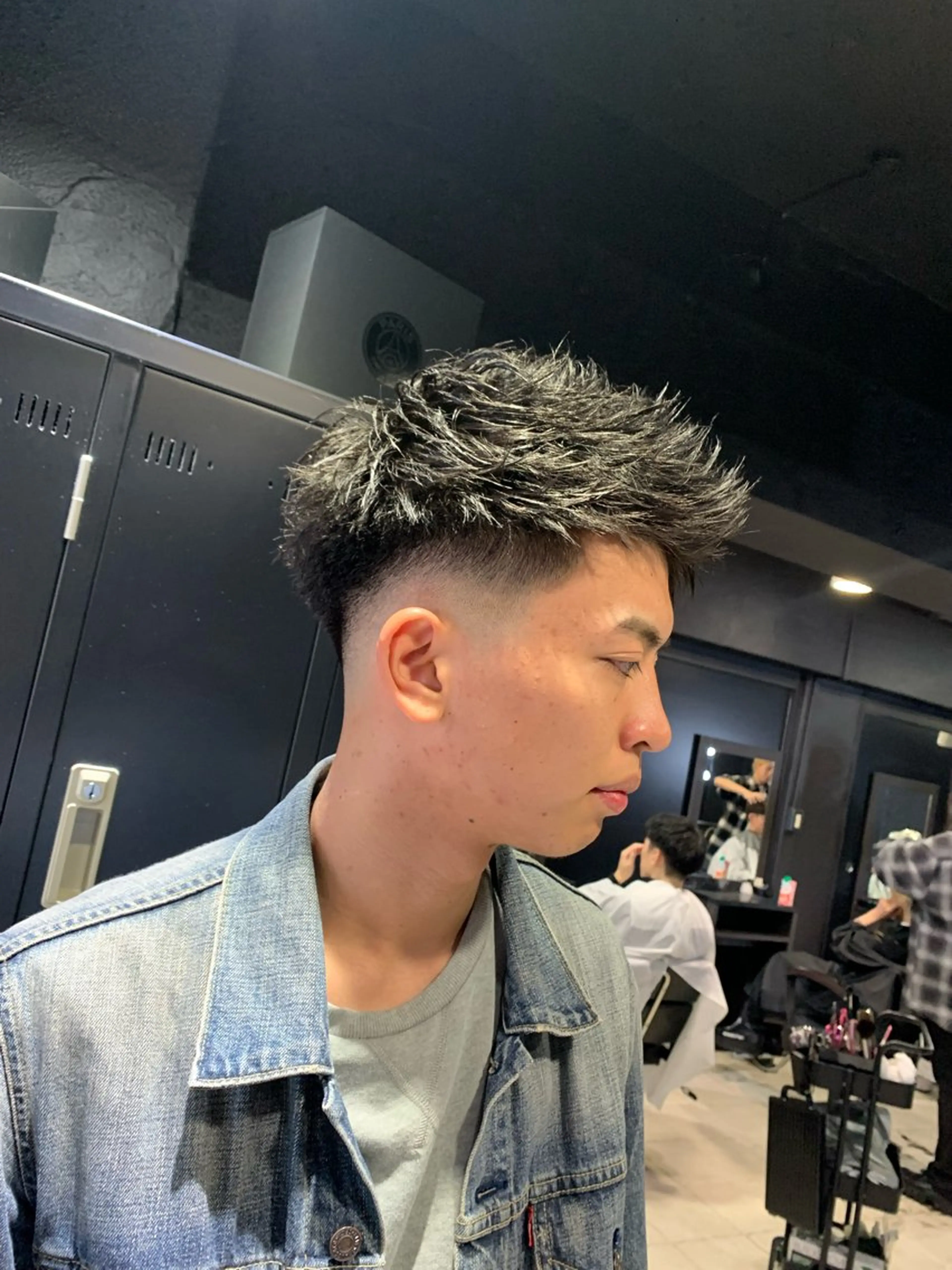 ショート メンズ フェードカット モヒカン スキンフェード カット ヘアセット メンズパーマ/難波/ 心斎橋　室園亮佑のヘアスタイル