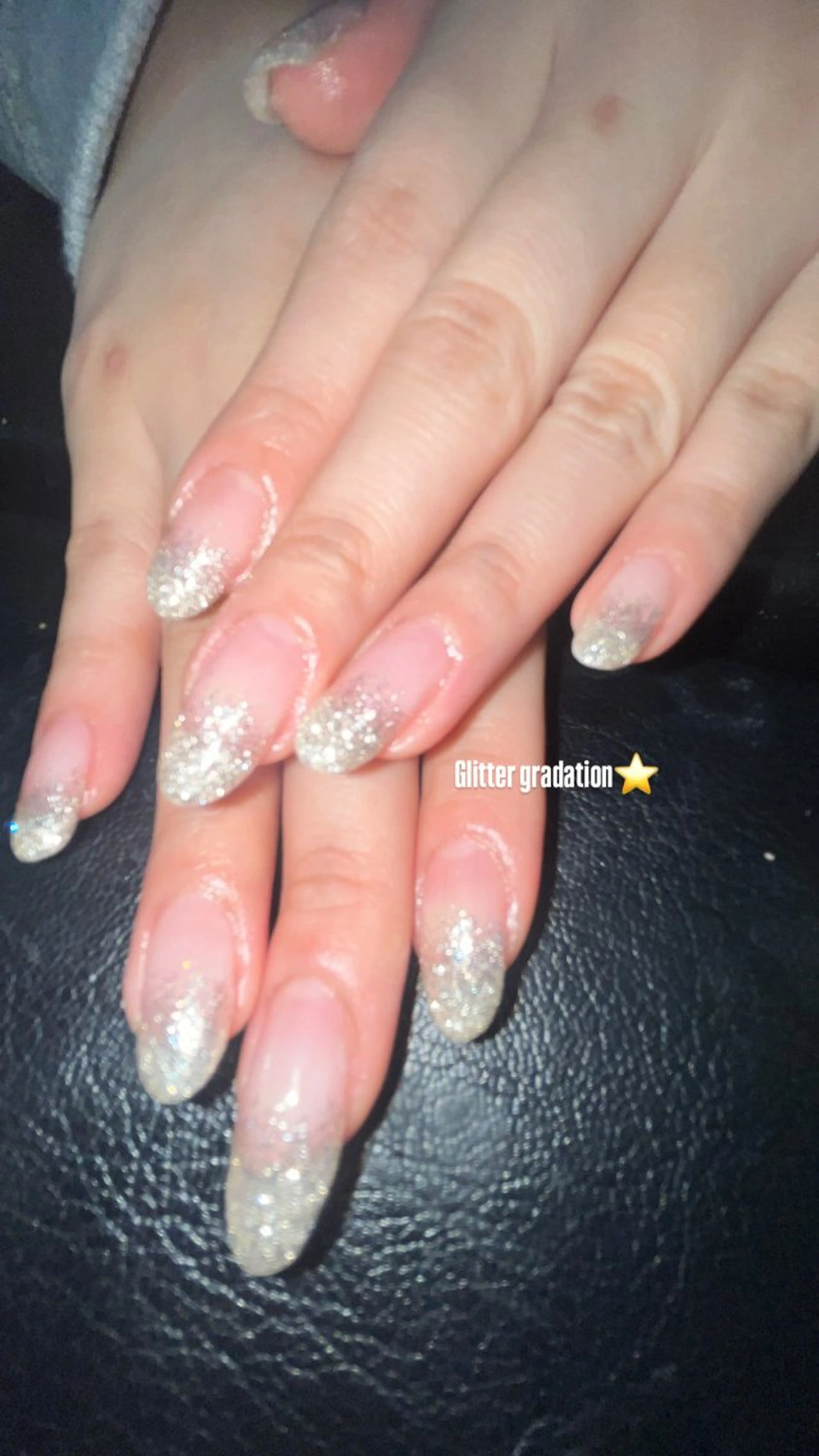 ネイル キラキラネイル ハンドネイル 森 彩音のネイルデザイン