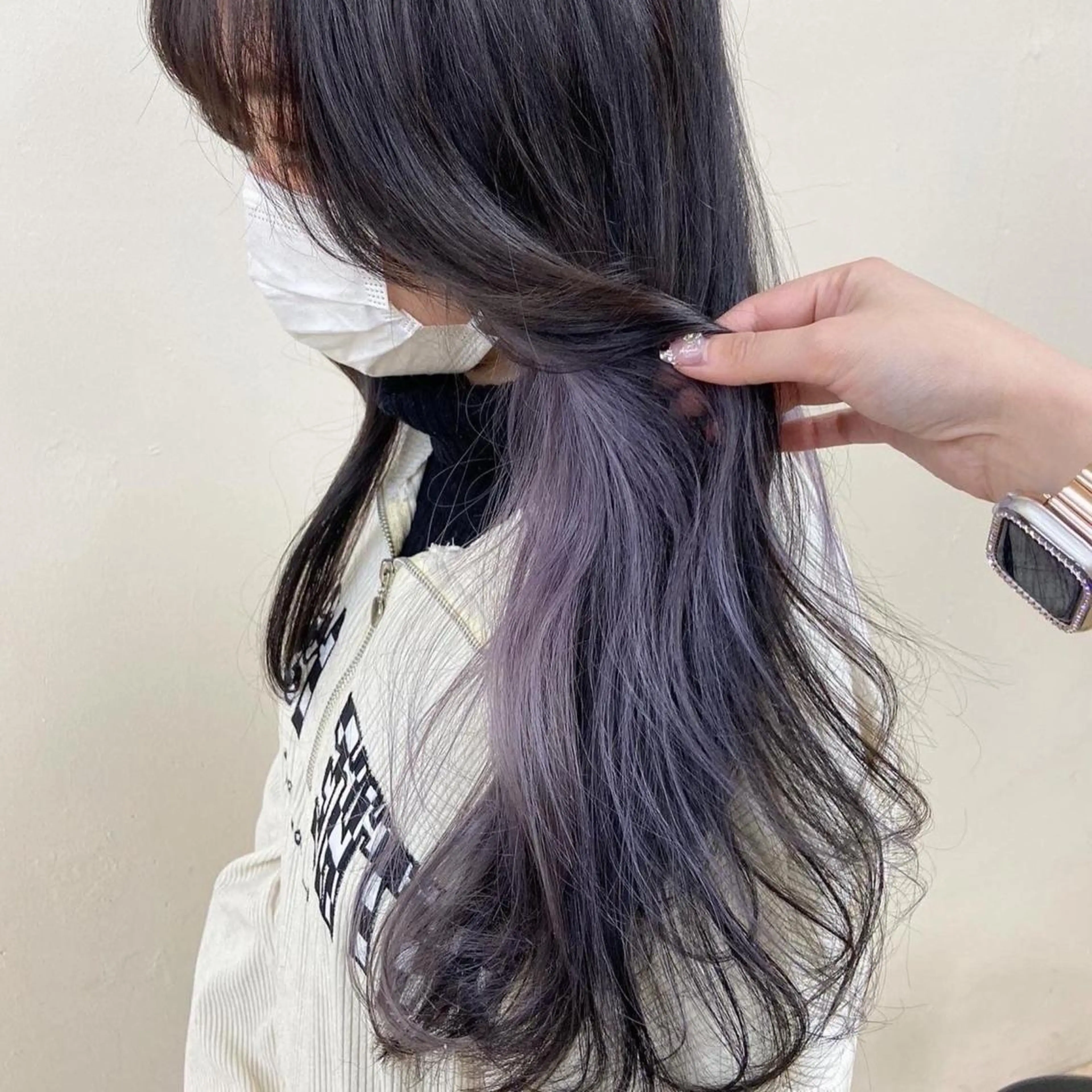 ロング カラー インナーカラー ラベンダーカラー ブリーチなし🌼トレ ンド🌼似合わせのヘアスタイル