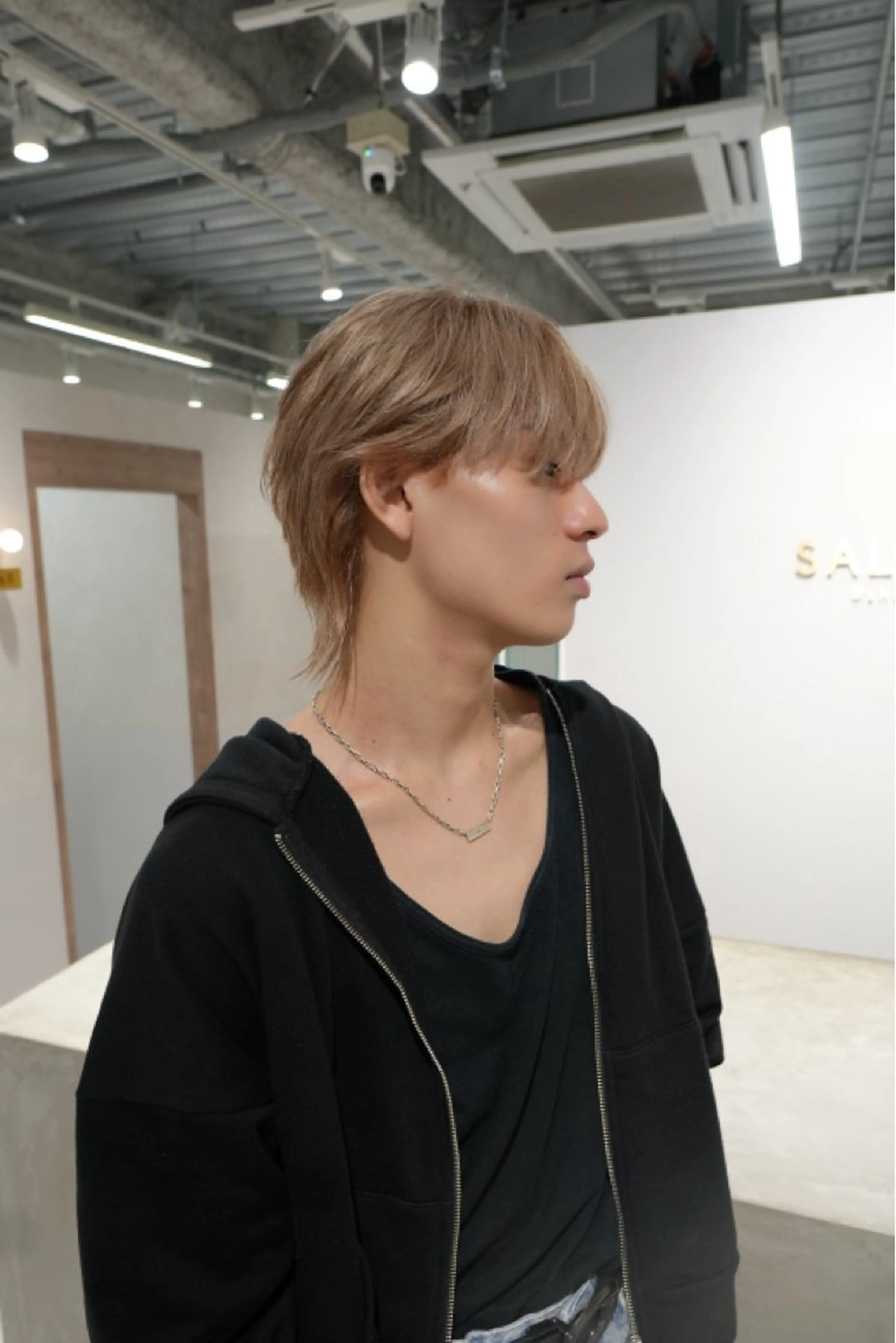 ショート メンズ センターパート メンズパーマ カット パーマ トリートメント 鈴木/ニュアンス パーマ/メンズのヘアスタイル