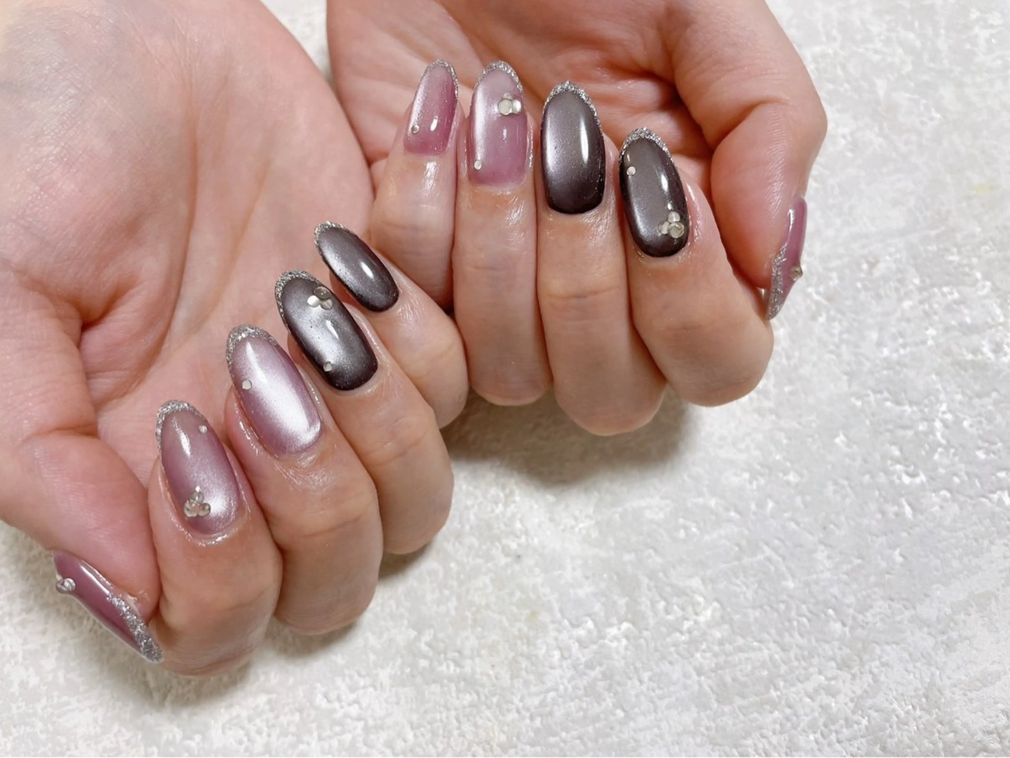 ネイル フットネイル ジェルネイル キラキラネイル マグネットネイル パラジェル kikinail 溝の口のネイルデザイン