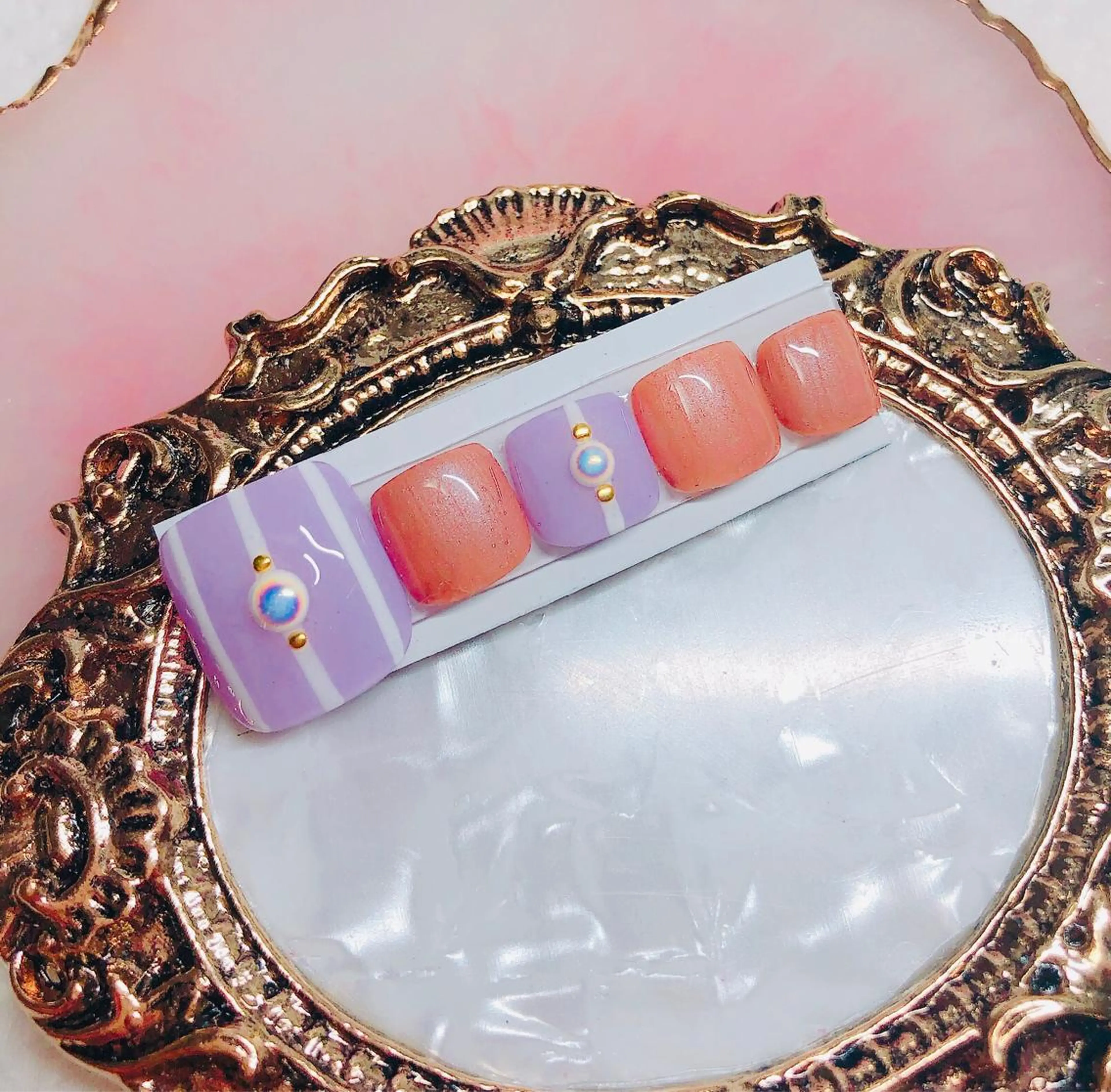 ネイル フットネイル フットネイル CROWN プライベートサロンのネイルデザイン