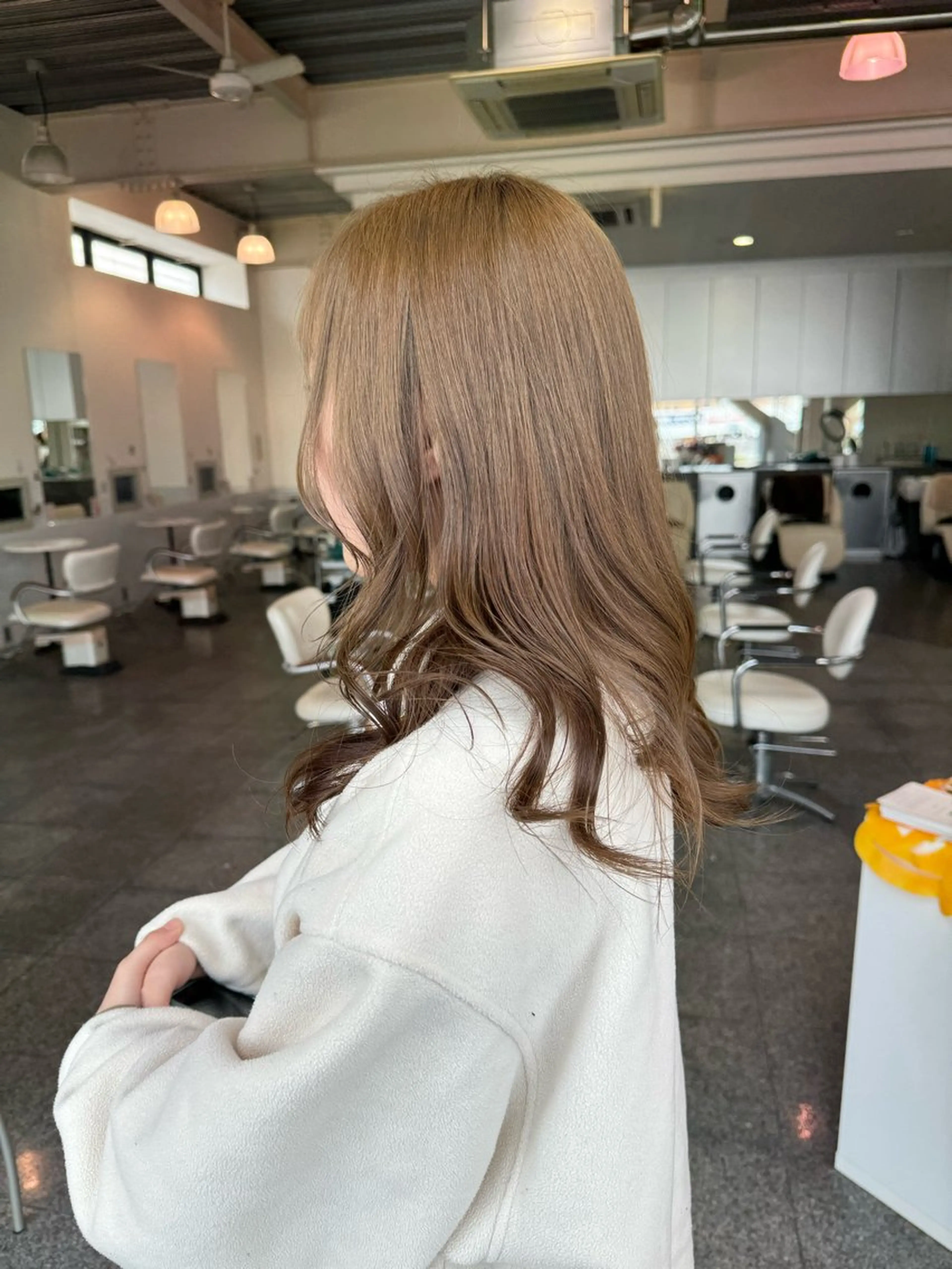 セミロング カラー アッシュ ベージュカラー 🫧ヒシダアキ taboo.i🫧のヘアスタイル
