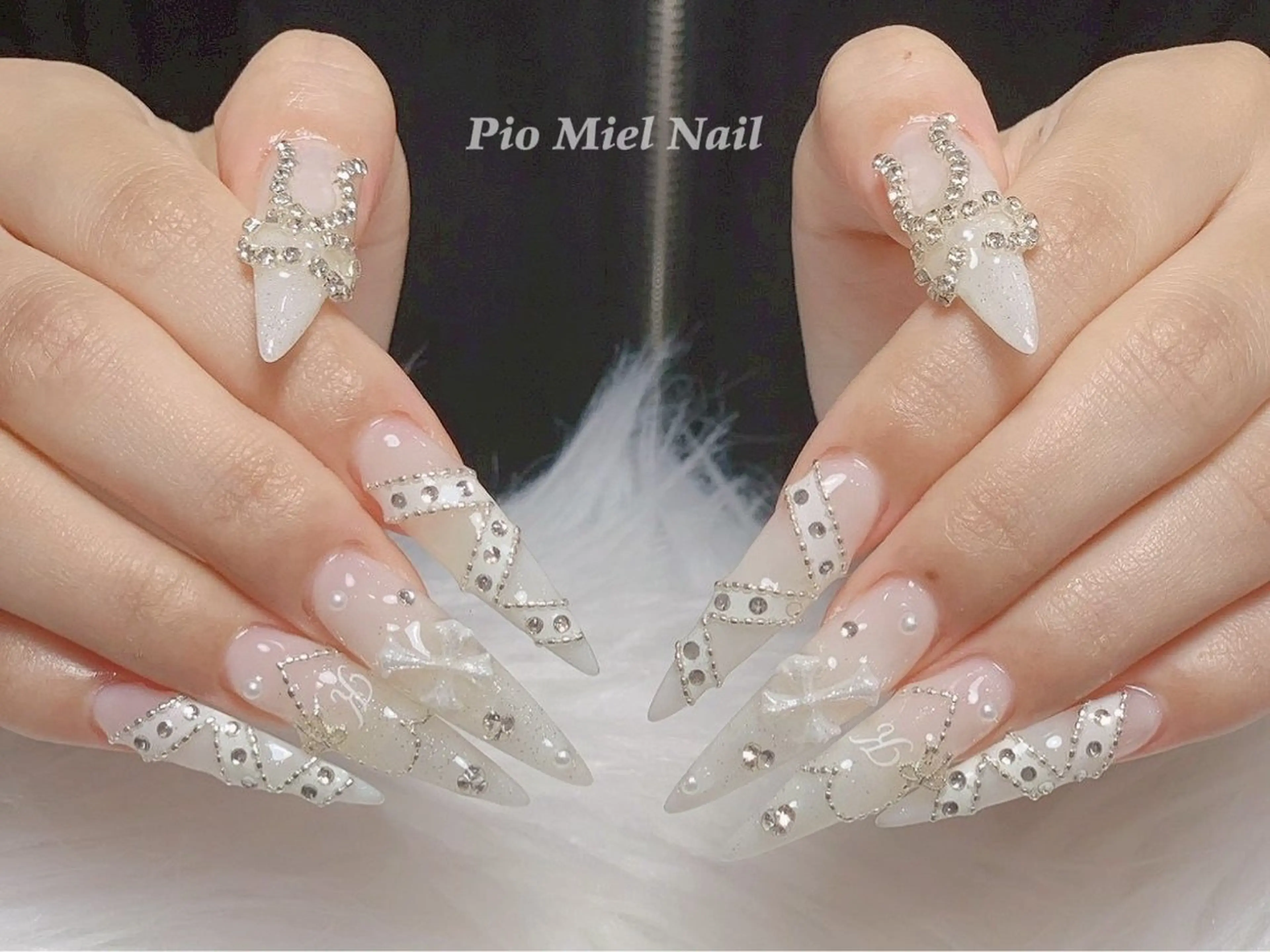 ネイル ハンドネイル HANA 長さだしのネイルデザイン