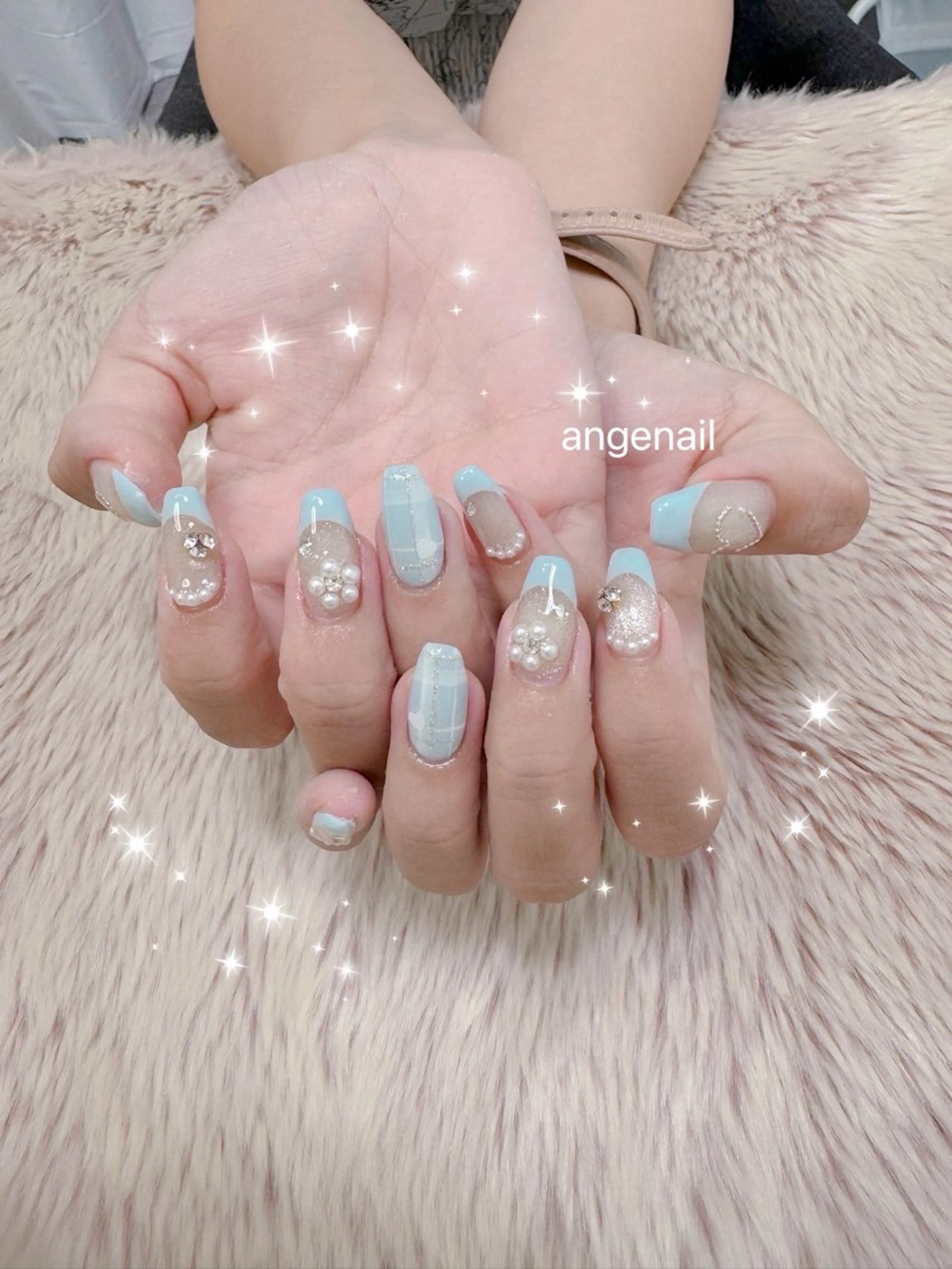 ネイル ハンドネイル オーナーネイリスト MAKIのネイルデザイン