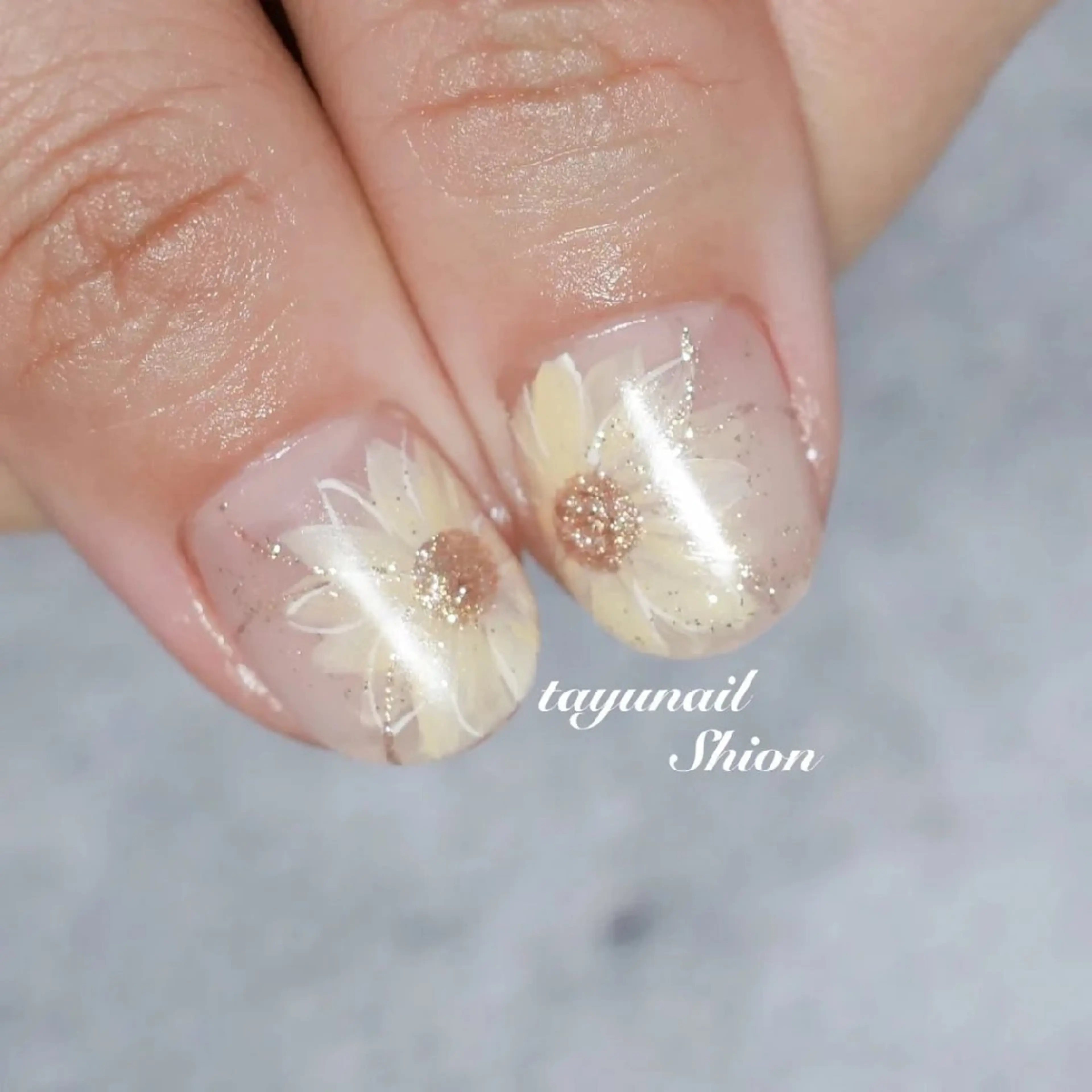 ネイル ブルー フレンチネイル ジェルネイル ゴールド パラジェル ネイルサロン 【たゆnail】のネイルデザイン