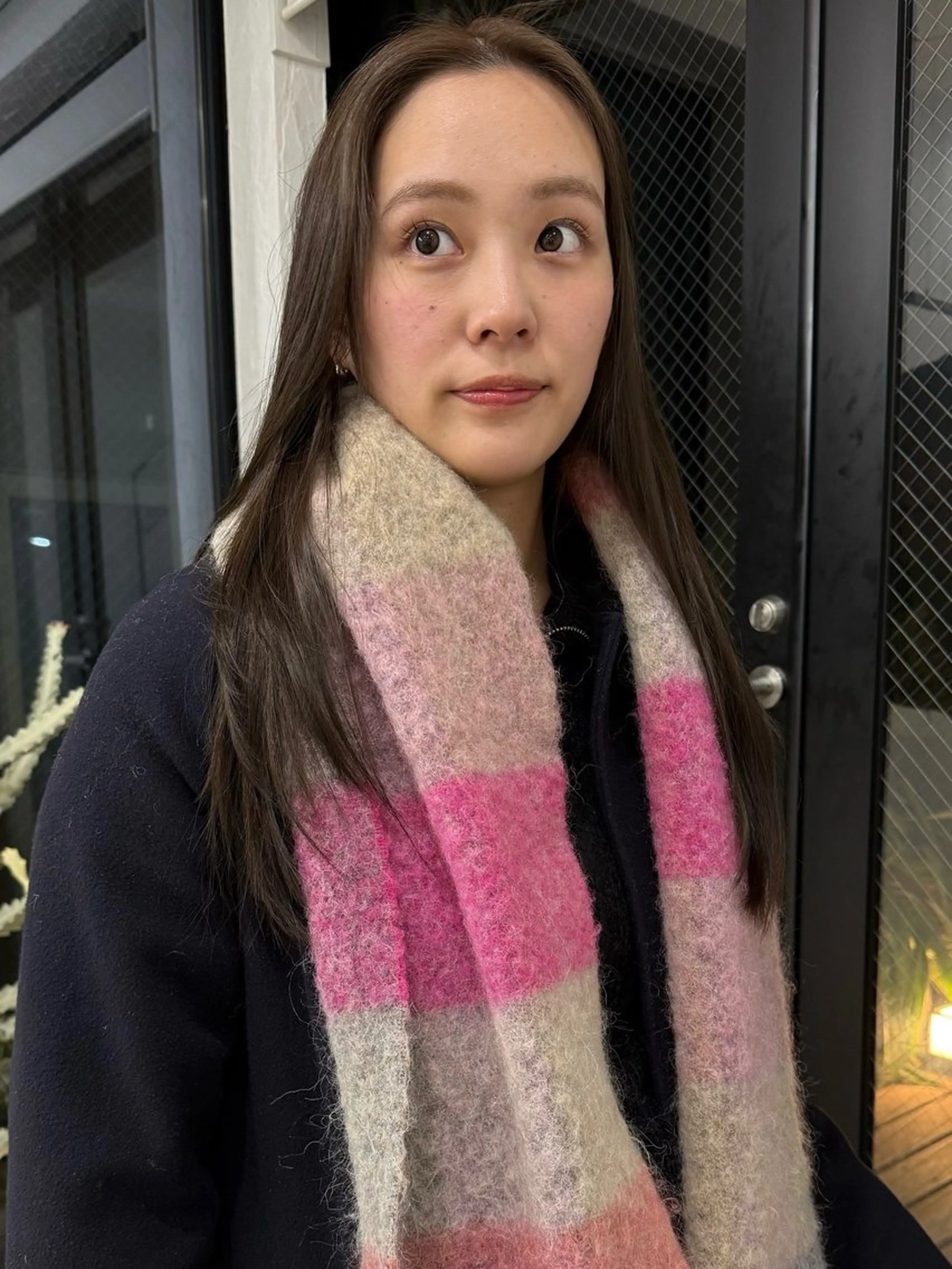 セミロング ヘアカラー イシイ モエカのヘアスタイル