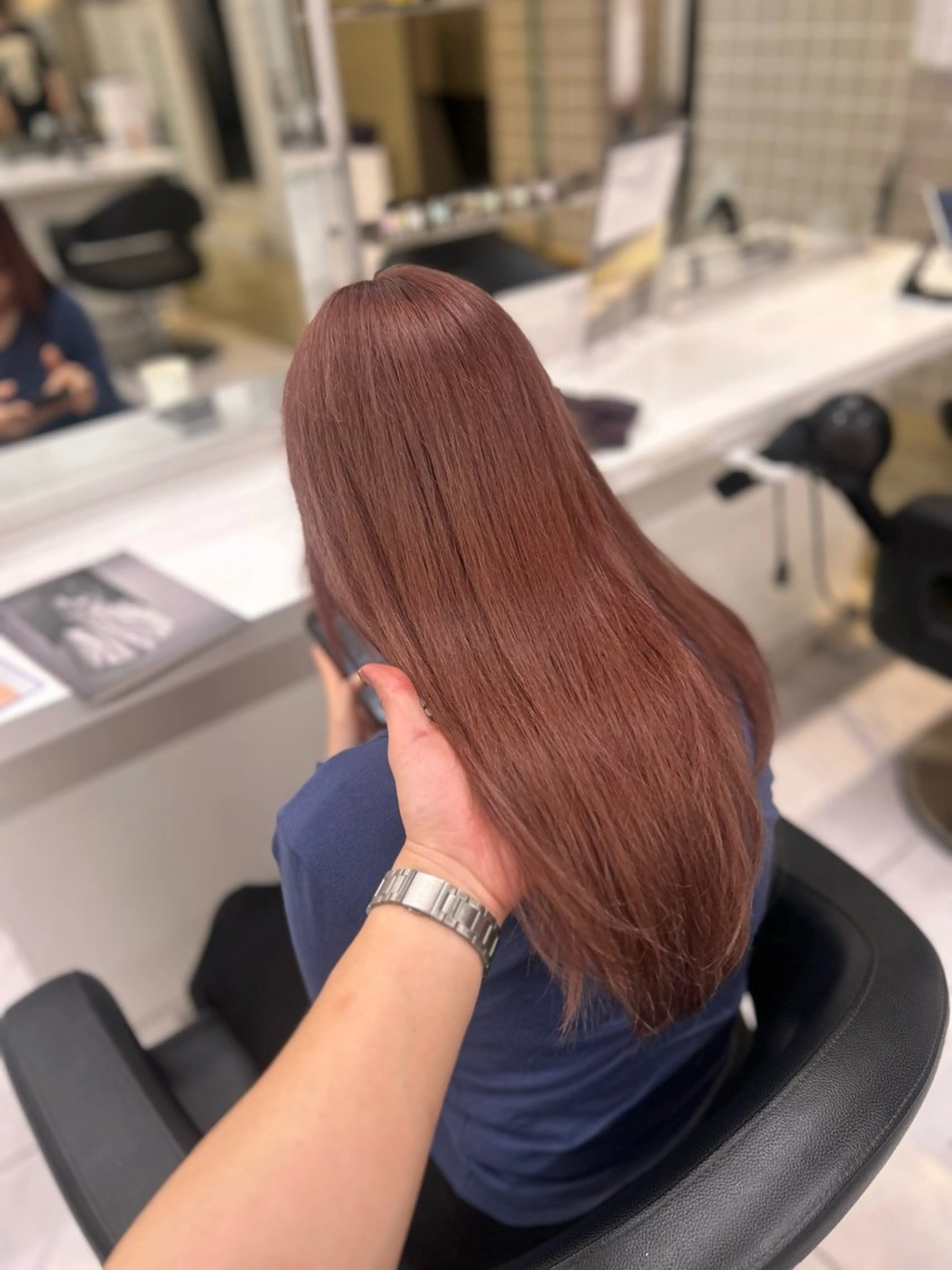 セミロング カラー パーマ ヘアアレンジ メンズ キッズ ヘアカラー 🦋韓国レイヤー｜ 透明感グレージュ🦋のヘアスタイル