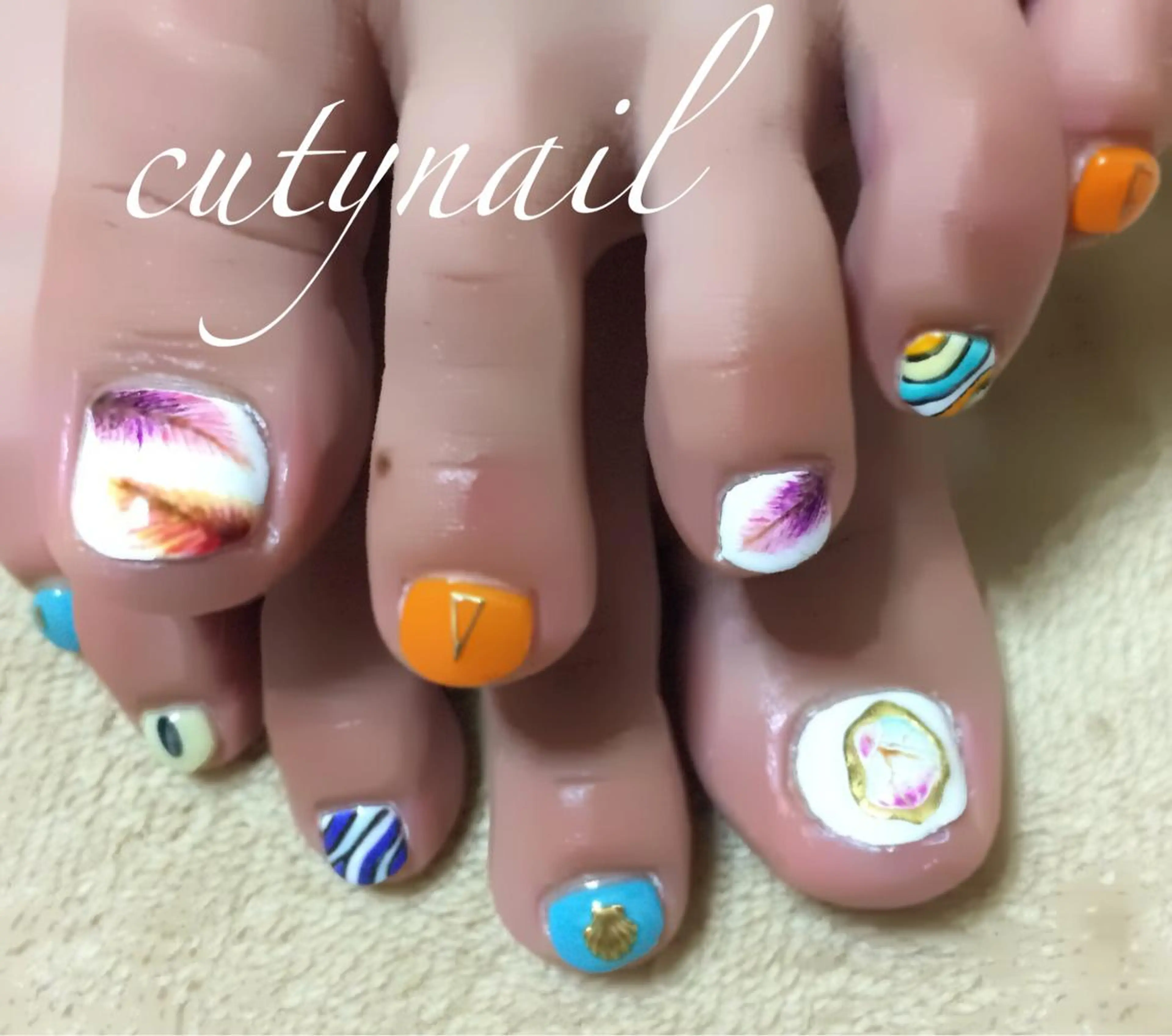 ネイル アートネイル フットネイル cuty nailのネイルデザイン