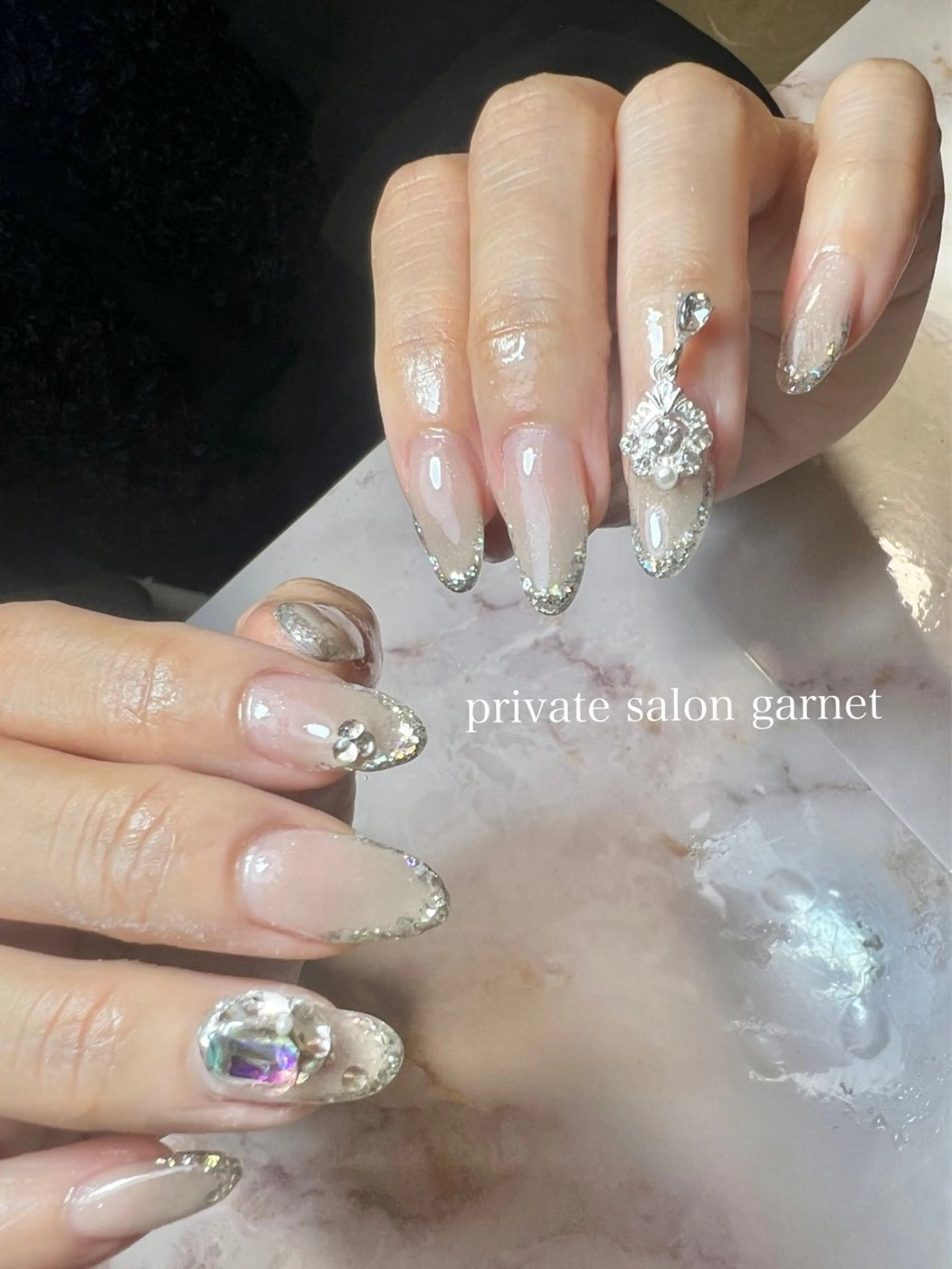 ネイル フレンチネイル キラキラネイル Garnet nailのネイルデザイン