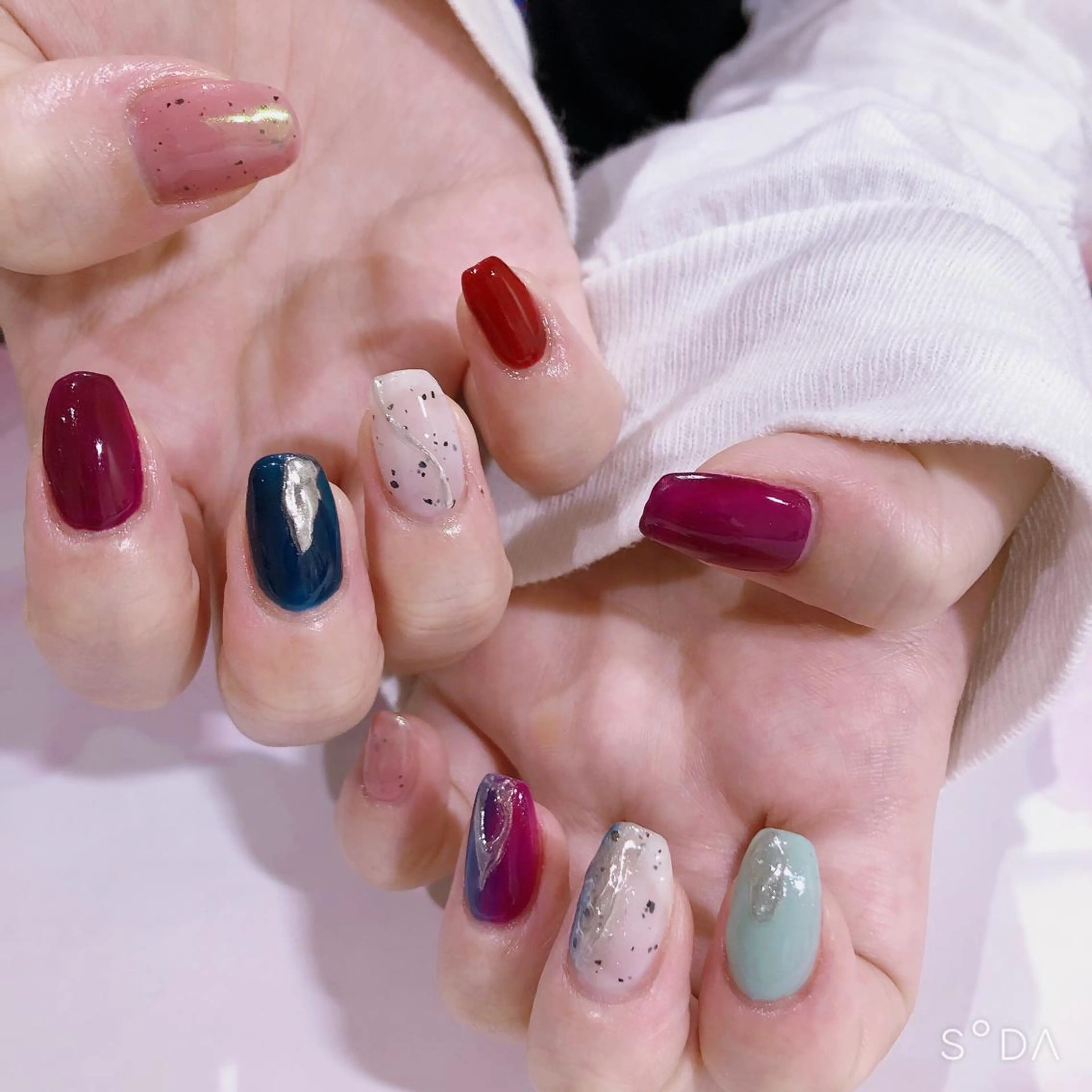 ネイル ニュアンスネイル ハンドネイル 吉野✨ ネイルデザイナー✨のネイルデザイン