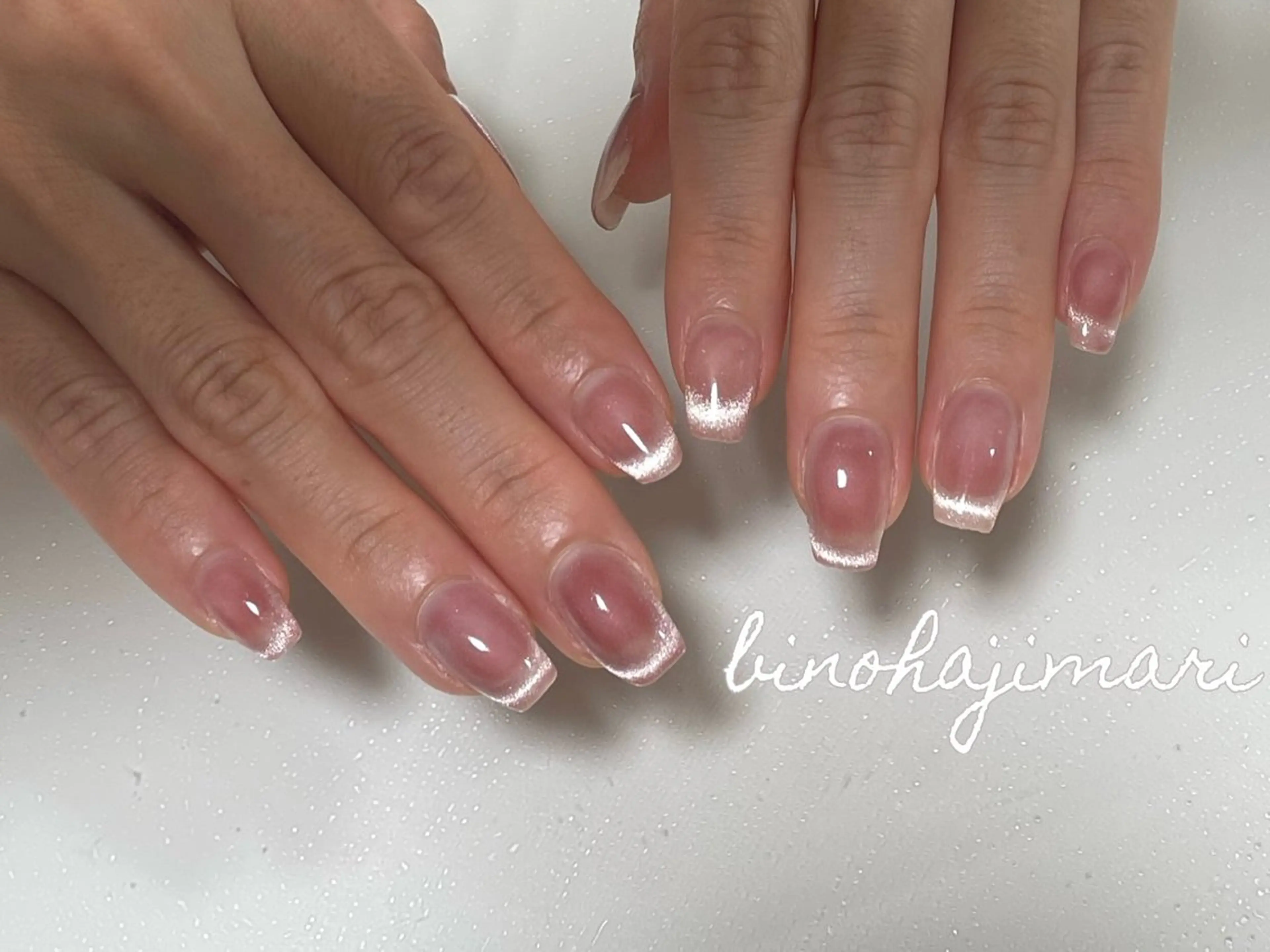 ネイル アートネイル フラッシュネイル ラメ(グリッター) マグネットネイル シルバー ハンドネイル ハンドケア ♡Bivi♡自爪に 優しいネイルサロンのネイルデザイン