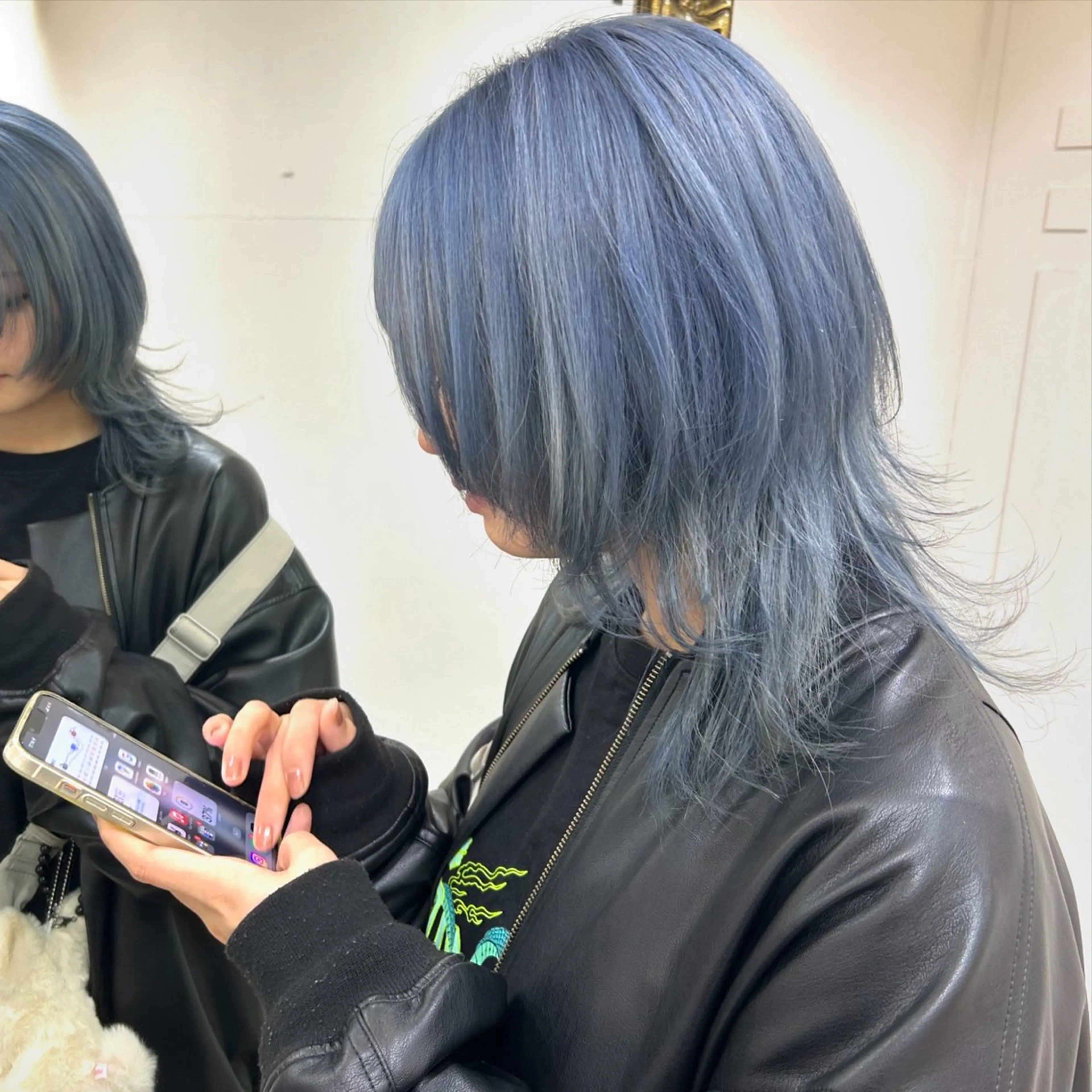 ミディアム カラー うるツヤハイトーン/ レイヤー⟡mayuのヘアスタイル