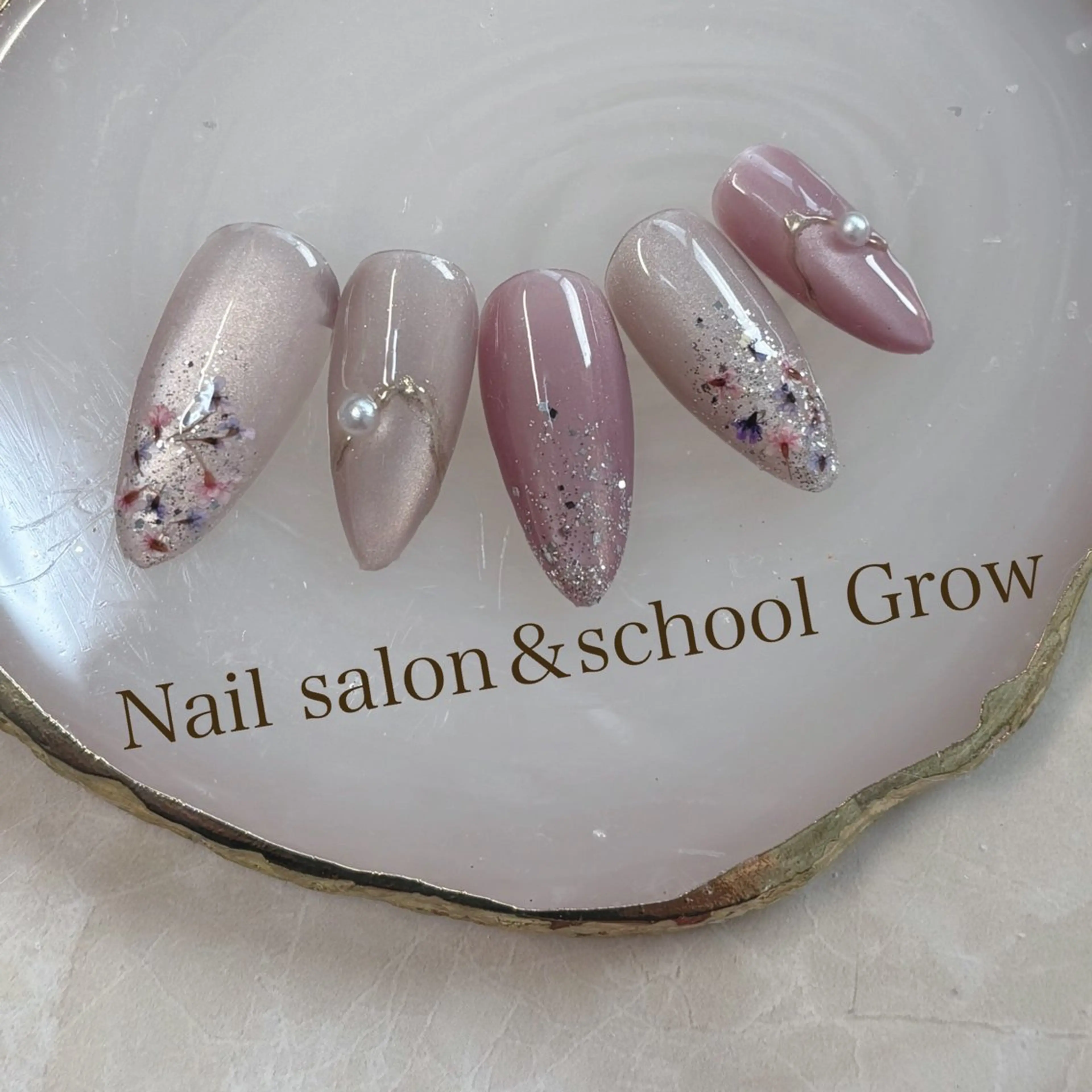 ネイル マグネットネイル 春ネイル ハンドネイル 認定講師⭐️歴20年 サロン&スクールのネイルデザイン