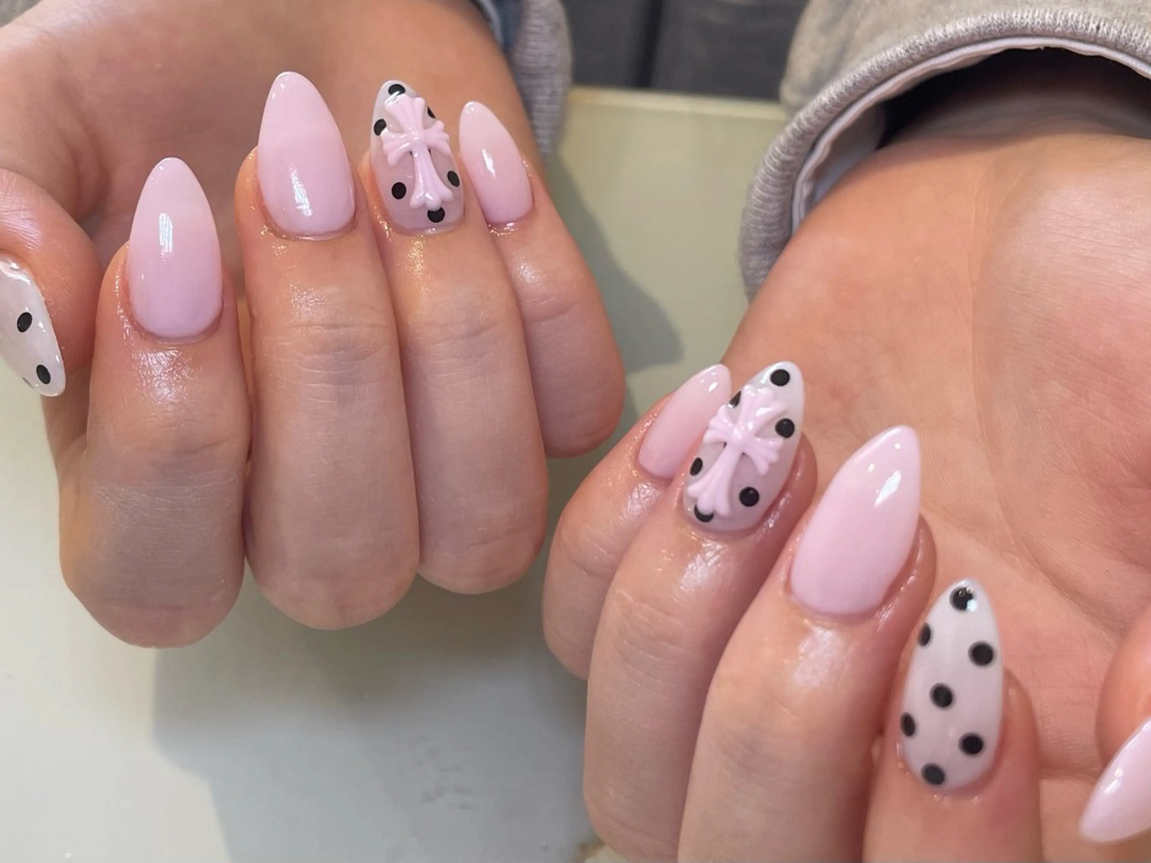 ネイル ハンドネイル Lua🌙ワンホン♡ ギャル♡推し活♡のネイルデザイン