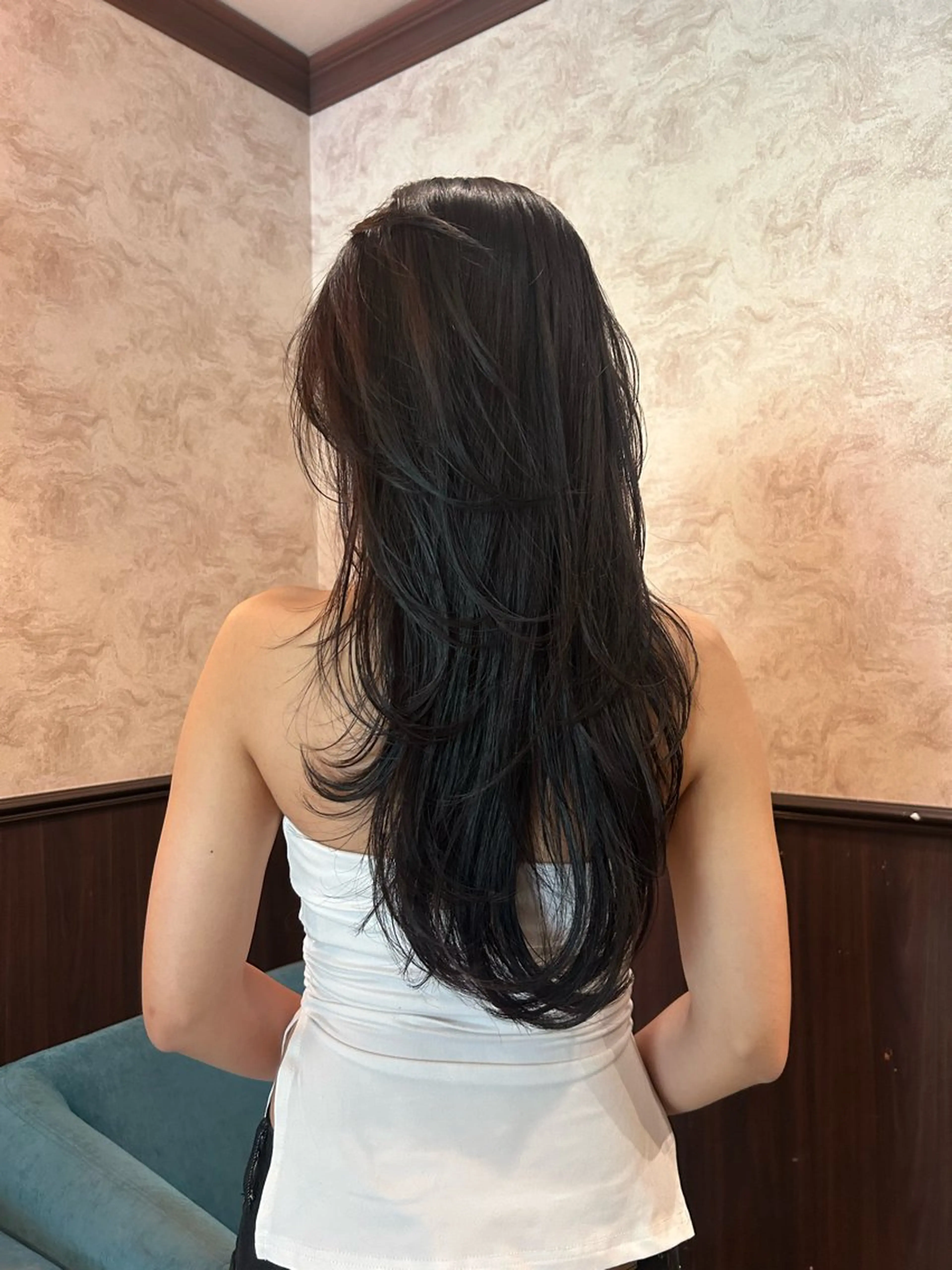 ロング カラー ヘアカラー Momo/海外ヘア レイヤー/ハイライトのヘアスタイル