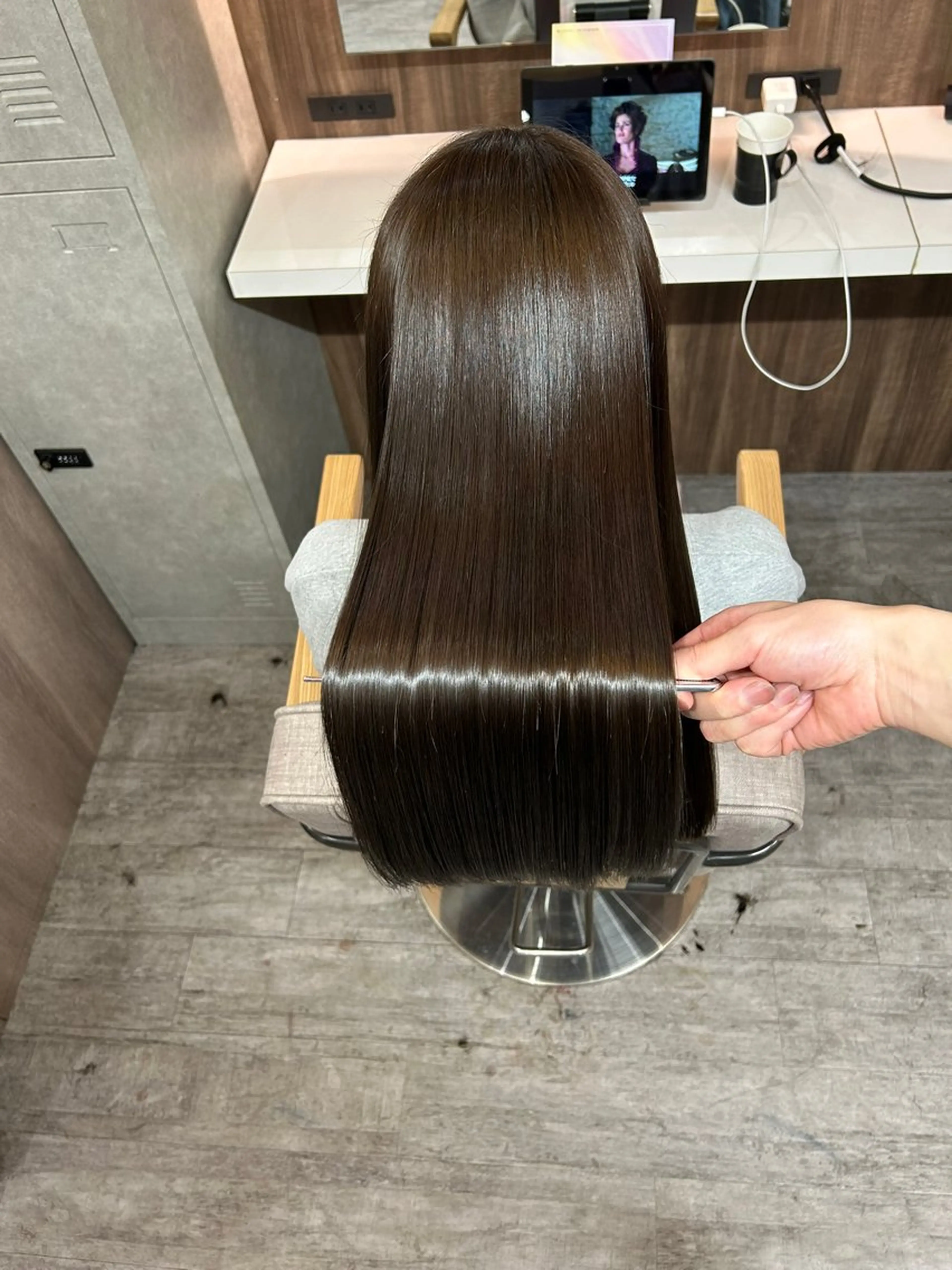 前髪縮毛矯正＋カラー＋髪質改善トリートメント✨の写真