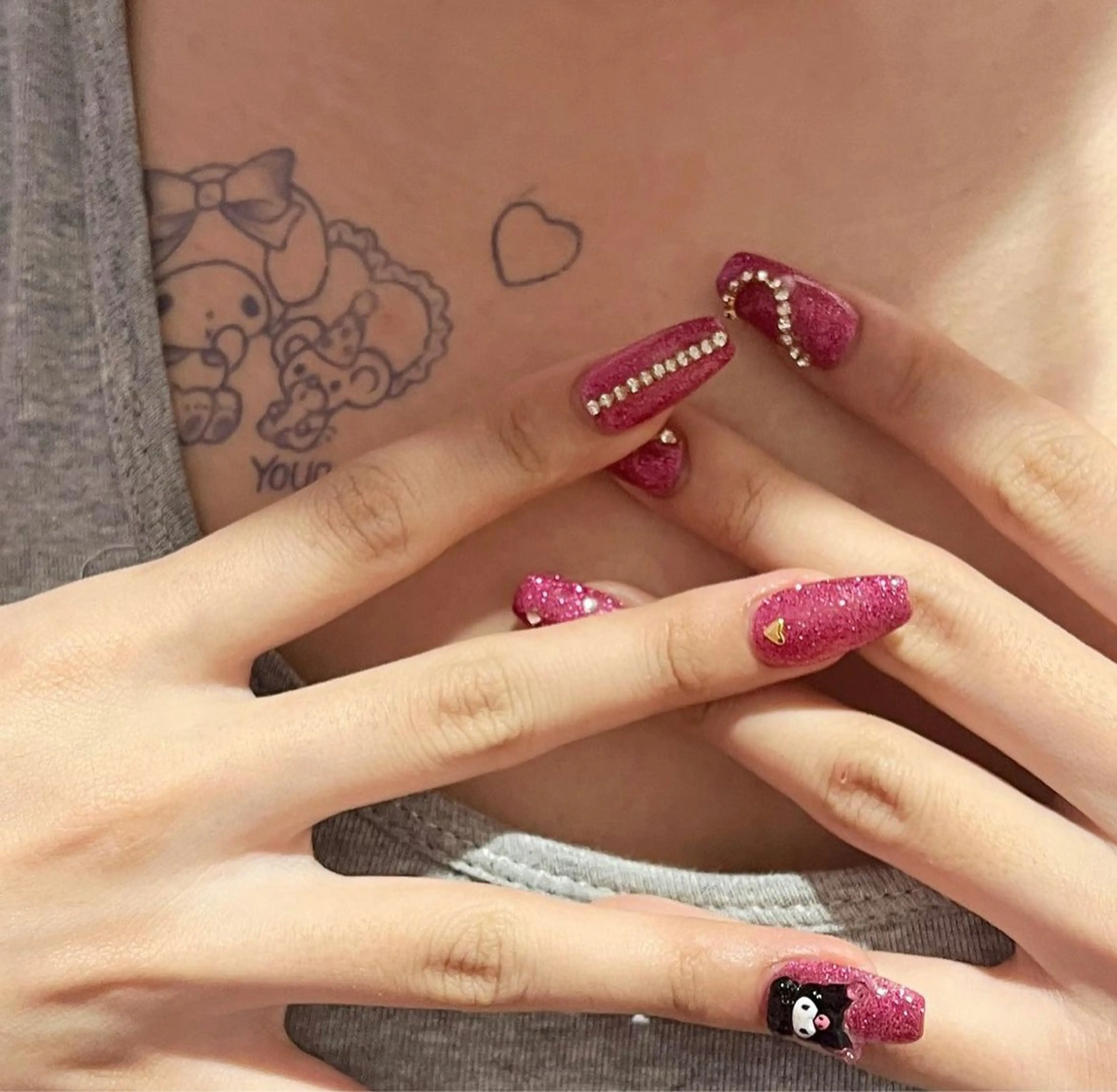 ネイル オーロラネイル フレンチネイル ジェルネイル 持ち込み パラジェル LeaLea nails.のネイルデザイン