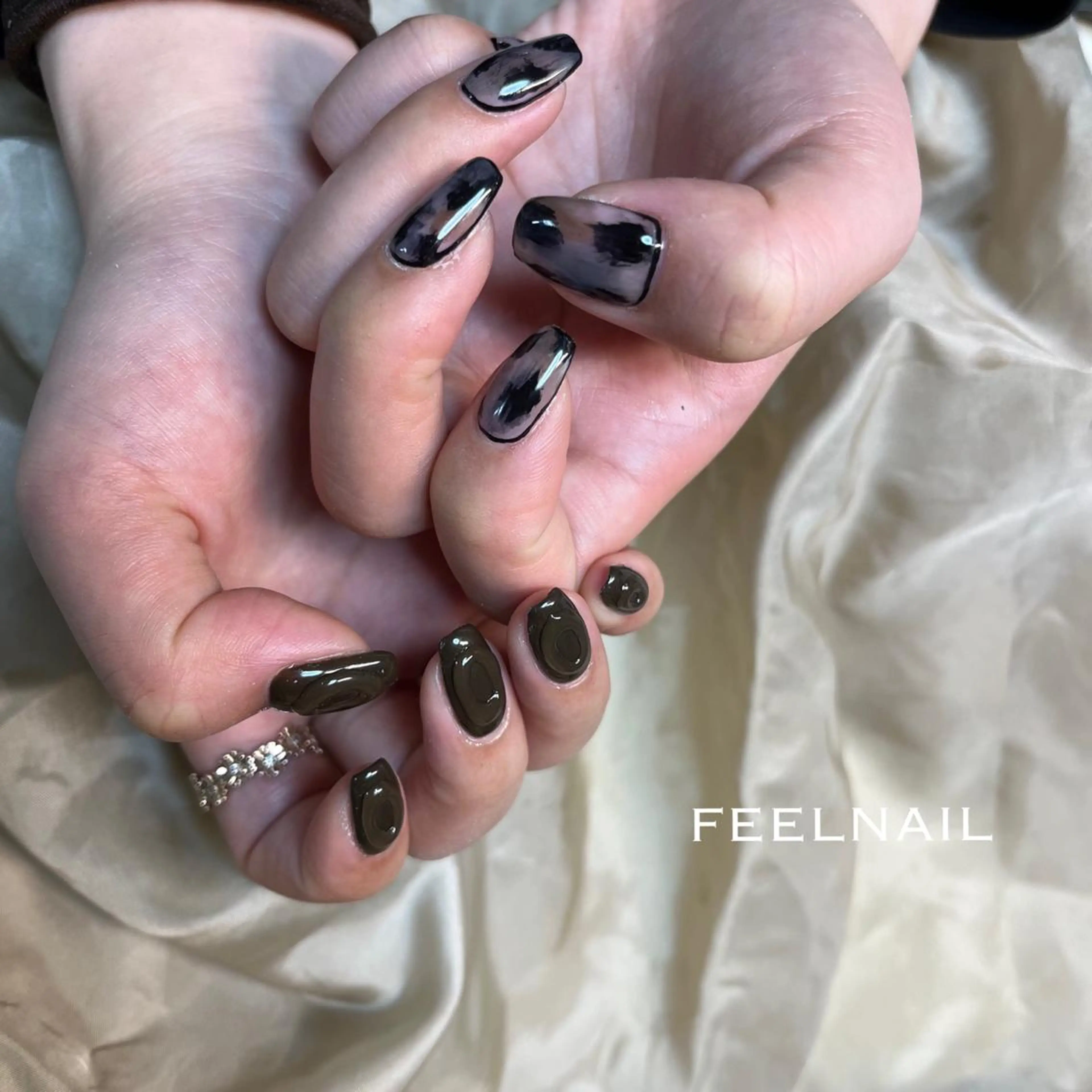 ネイル アニマル柄 ニュアンスネイル 近藤 あみのネイルデザイン