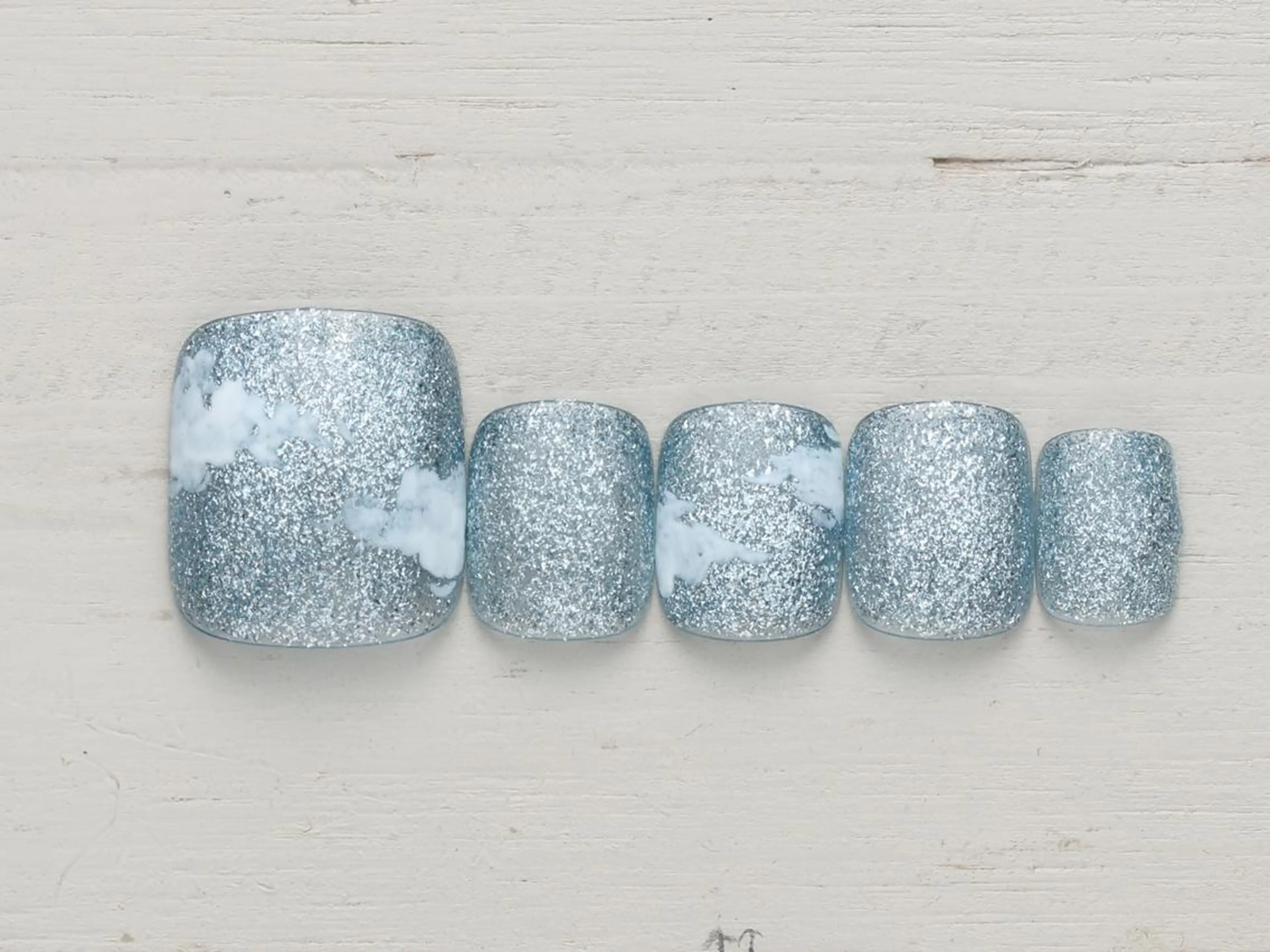 ネイル 歳桃 麻未のネイルデザイン