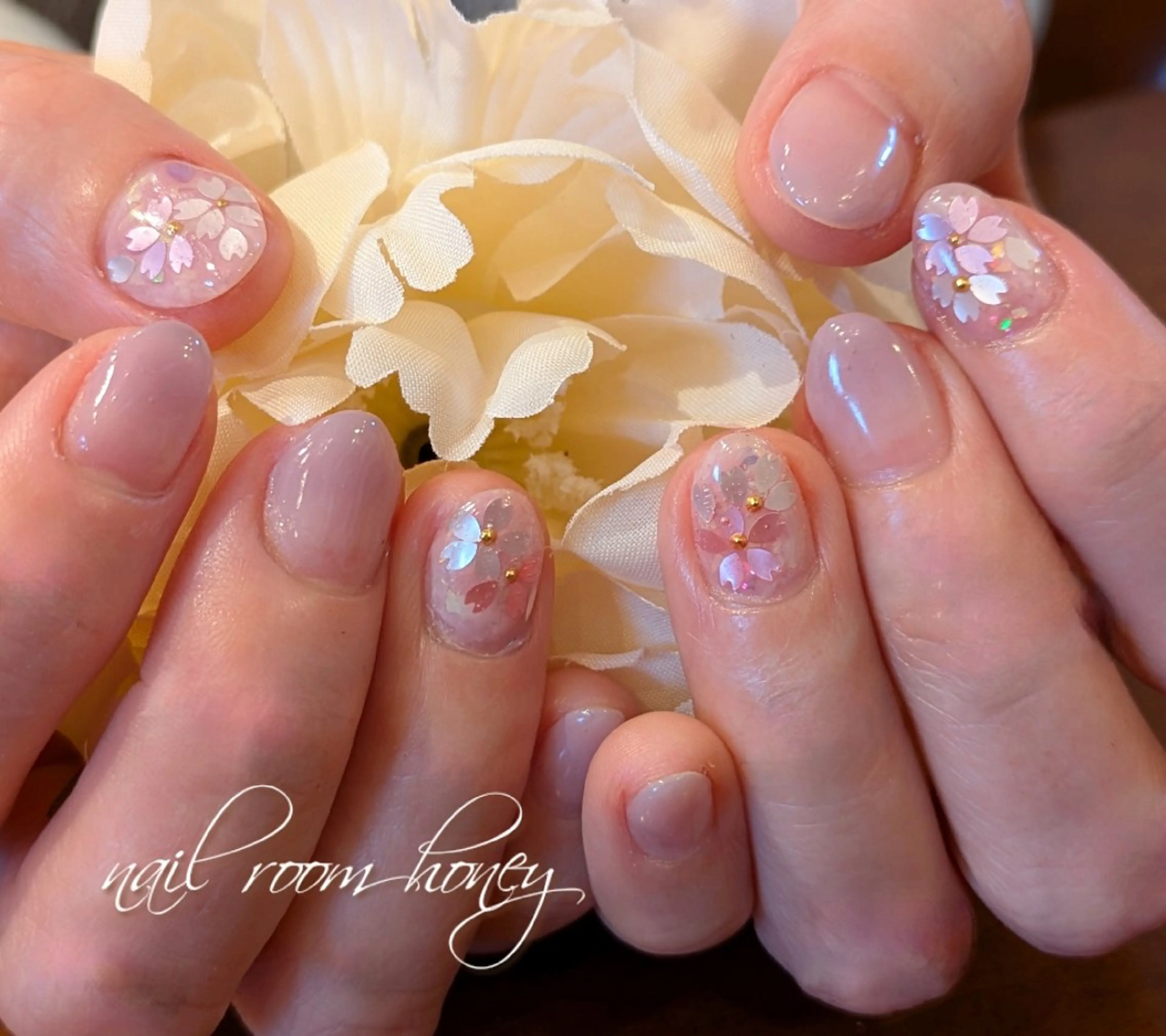 ネイル 桜ネイル ピンク 春ネイル ハンドネイル nail room  honeyのネイルデザイン