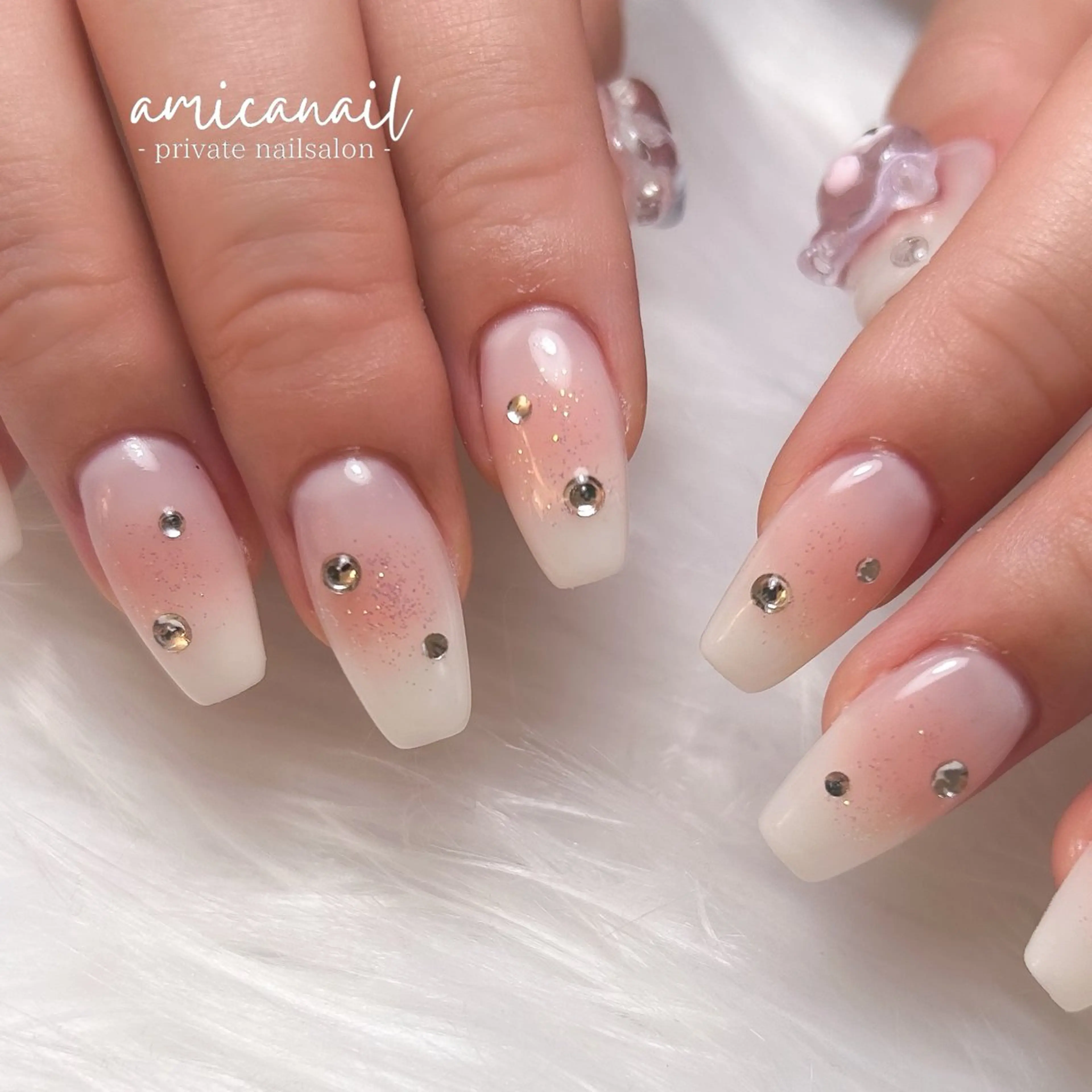 ネイル チークネイル ハンドネイル _amica nail_のネイルデザイン