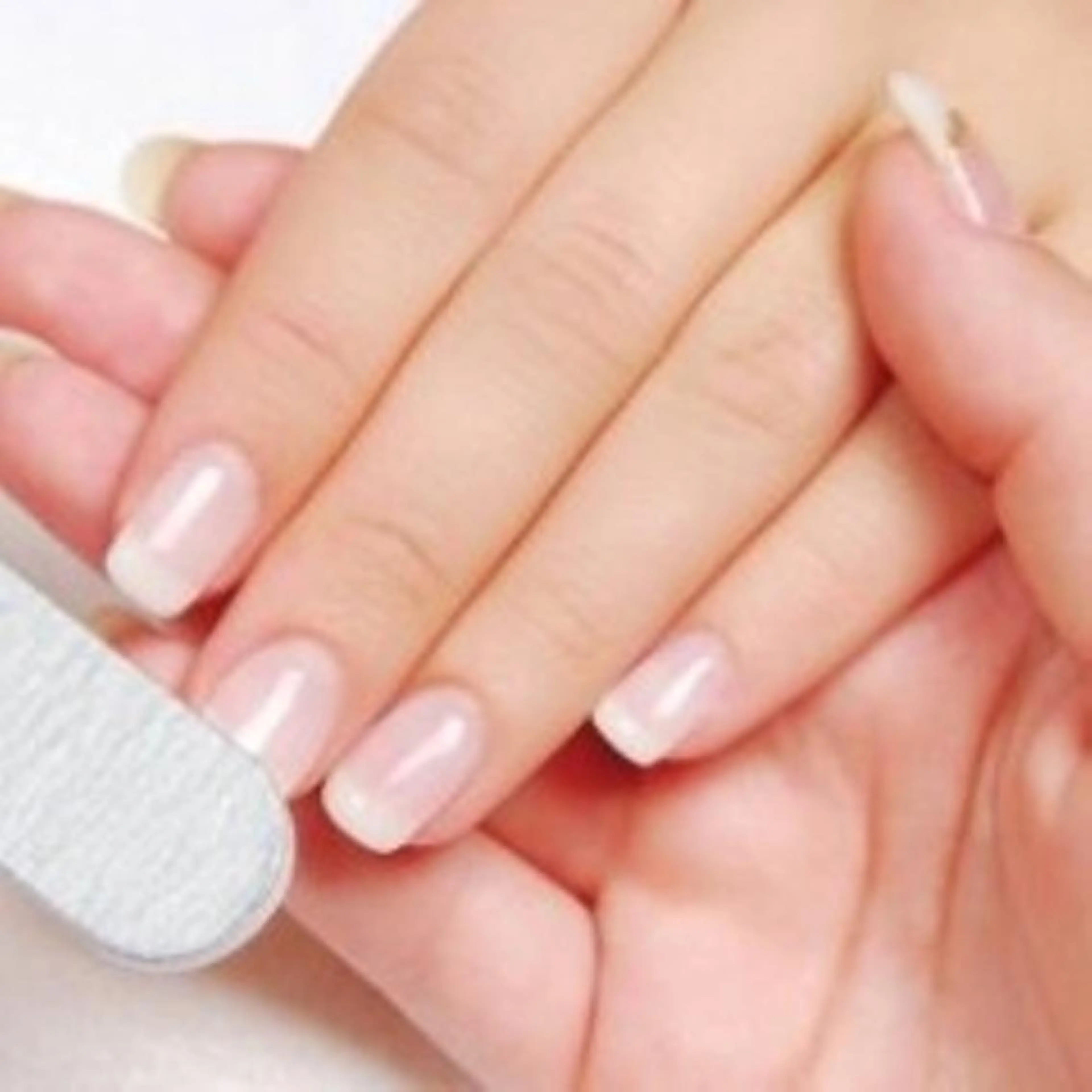 ネイル ハンドケア GINGER所属・GINGER  斎藤舞のネイルデザイン