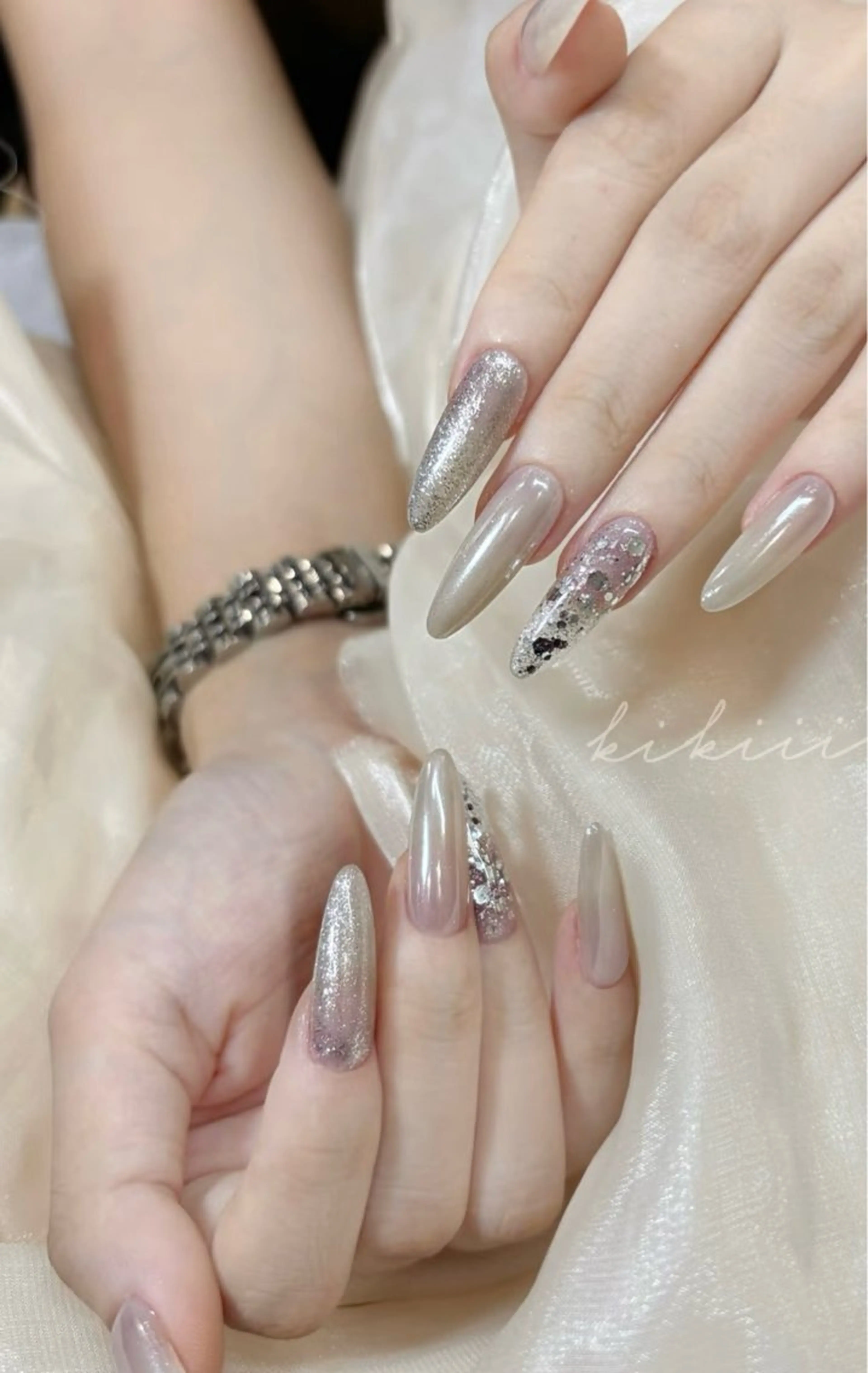 ネイル 高木 維麗絲のネイルデザイン