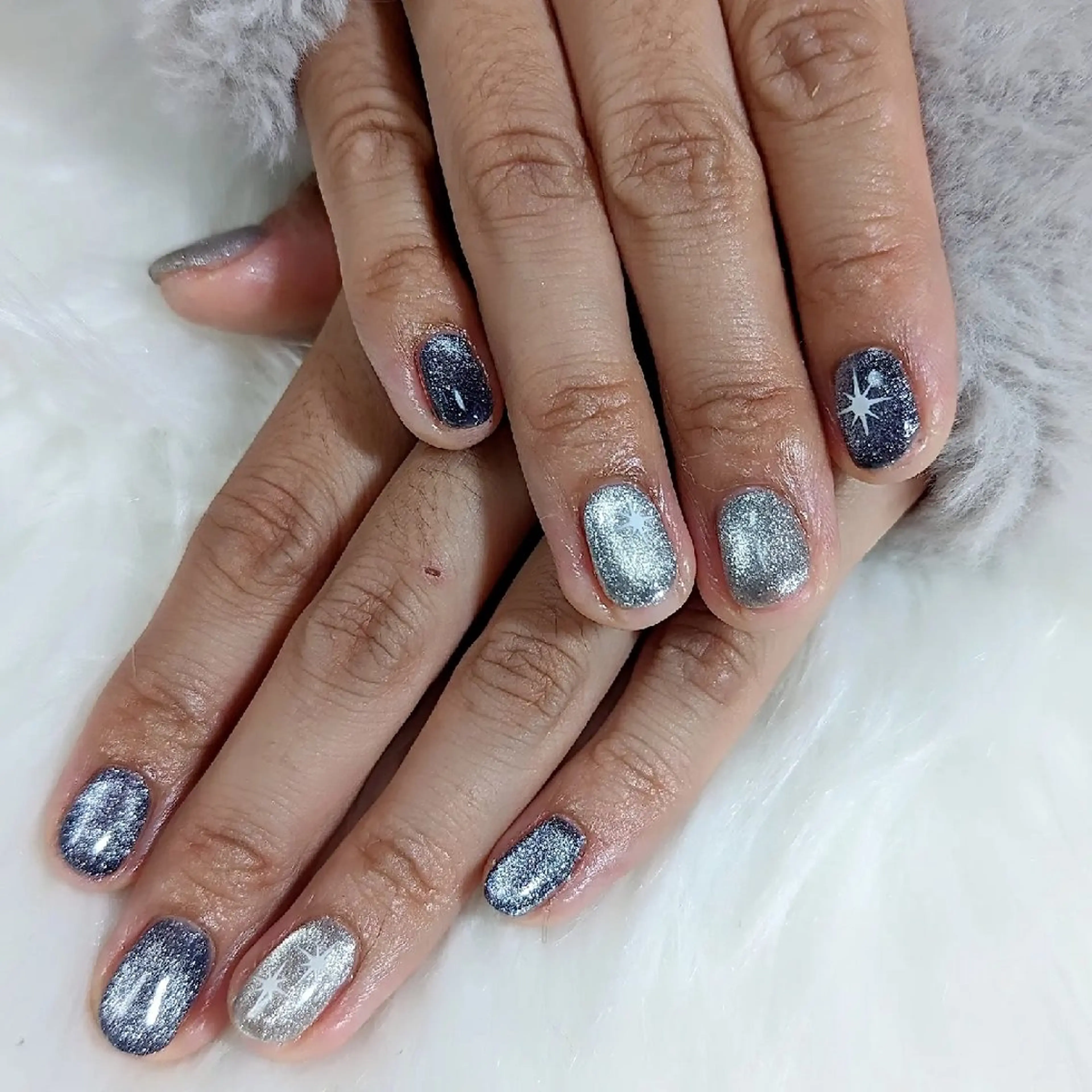 ネイル マグネットネイル シルバー m&pPrivate nailsalonのネイルデザイン