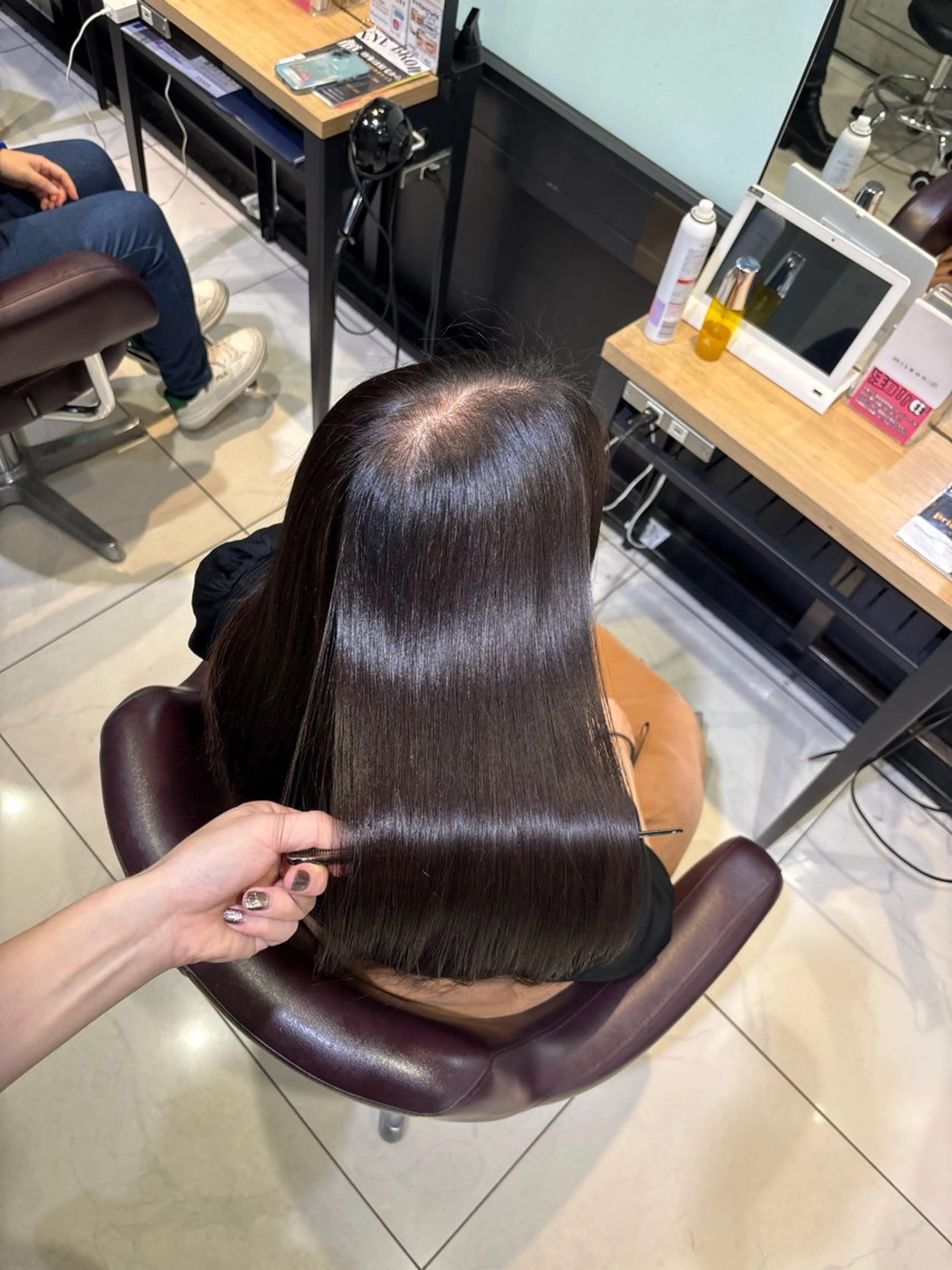 ロング カラー カット ヘアカラー 縮毛矯正 トリートメント 🩵レイヤー✖︎ 髪質改善🩵リョウヤのヘアスタイル