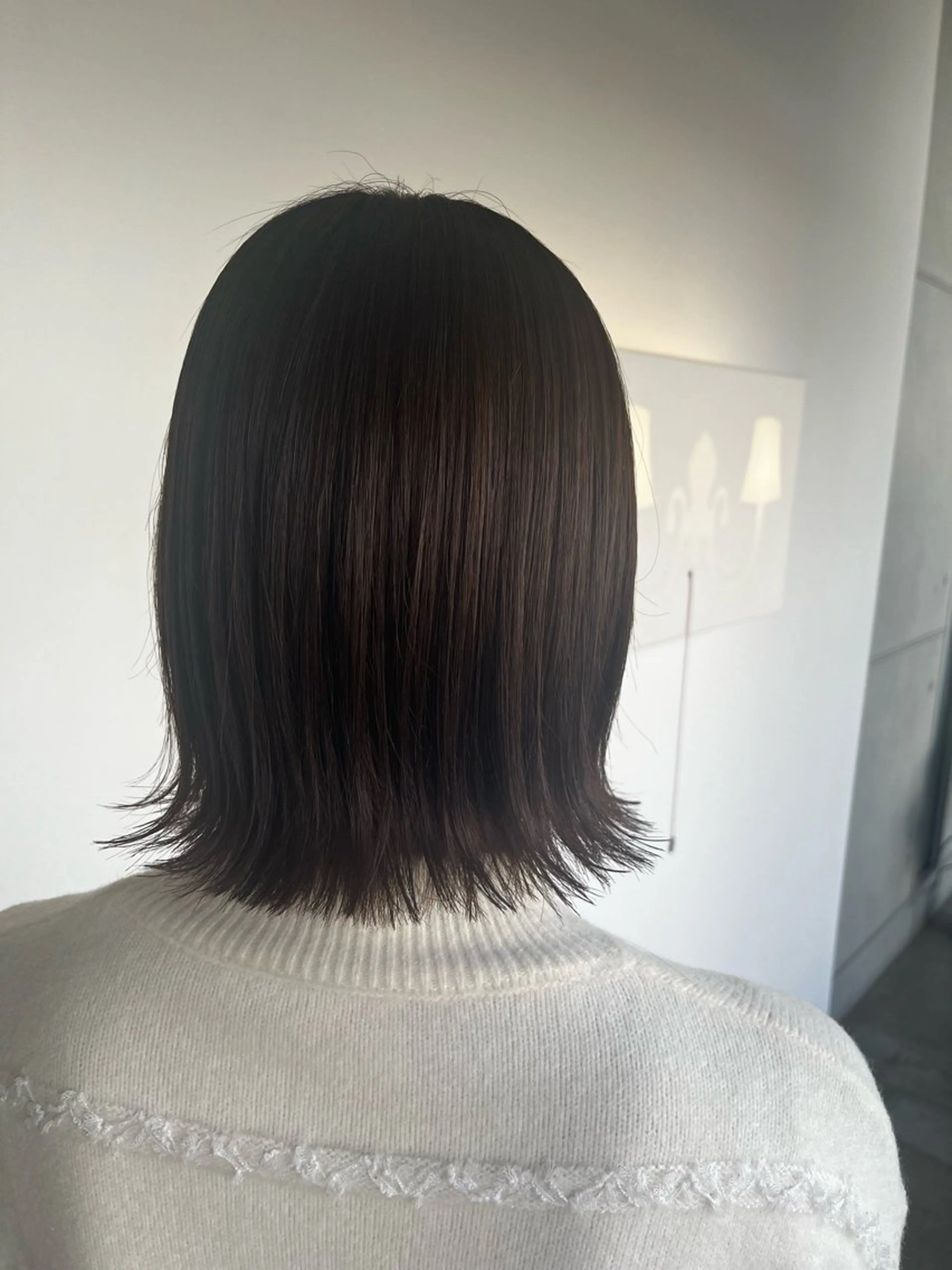 ミディアム 切りっぱなしボブ ボブ 外ハネヘア おせ ちさとのヘアスタイル