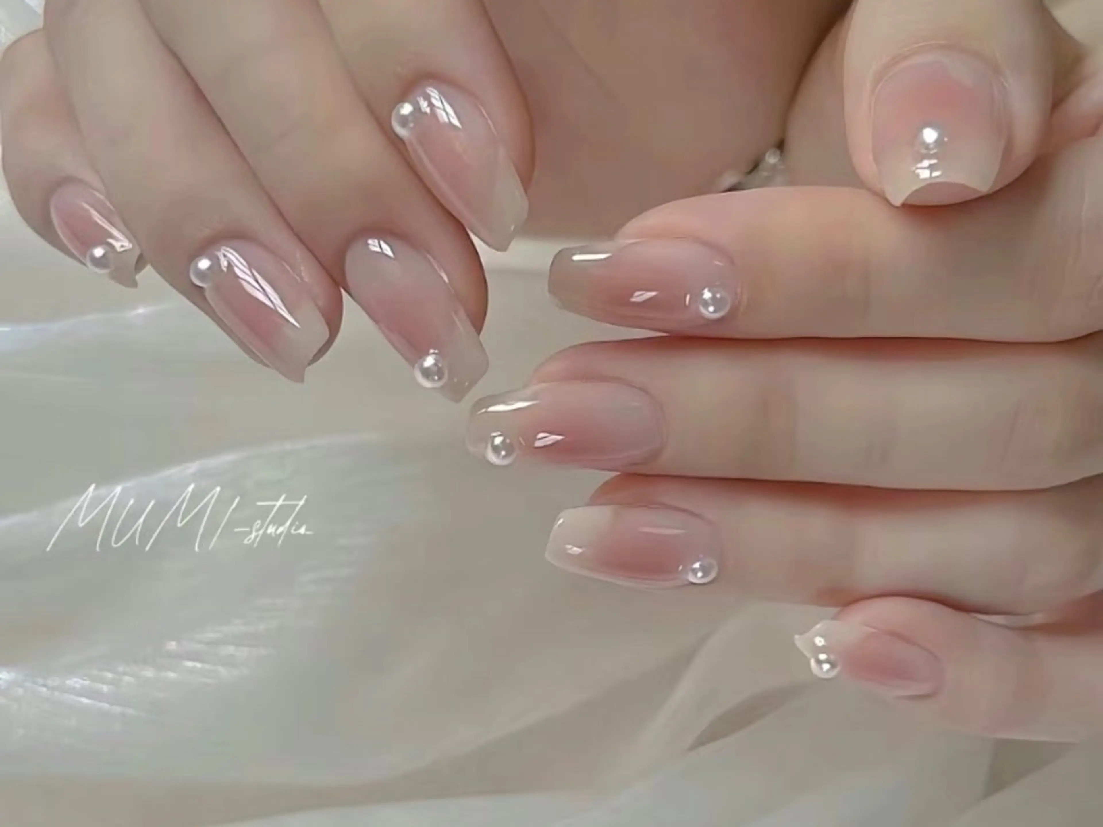 ネイル ニュアンスネイル ハンドネイル ハンドケア ⭐️Syu Rei⭐️のネイルデザイン