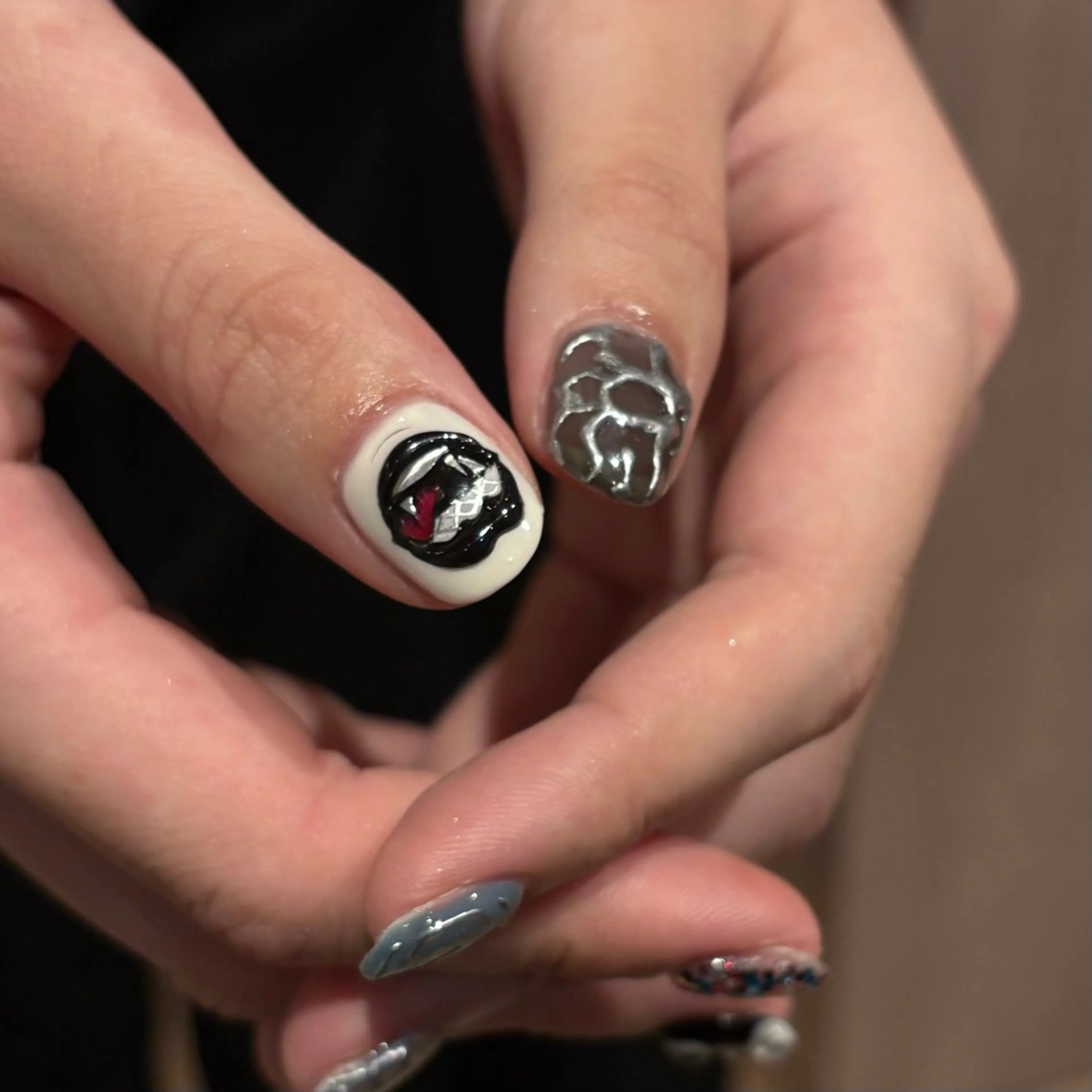 ネイル ラメ(グリッター) ミラーネイル ぷっくりネイル Bianca名駅店 安田のネイルデザイン